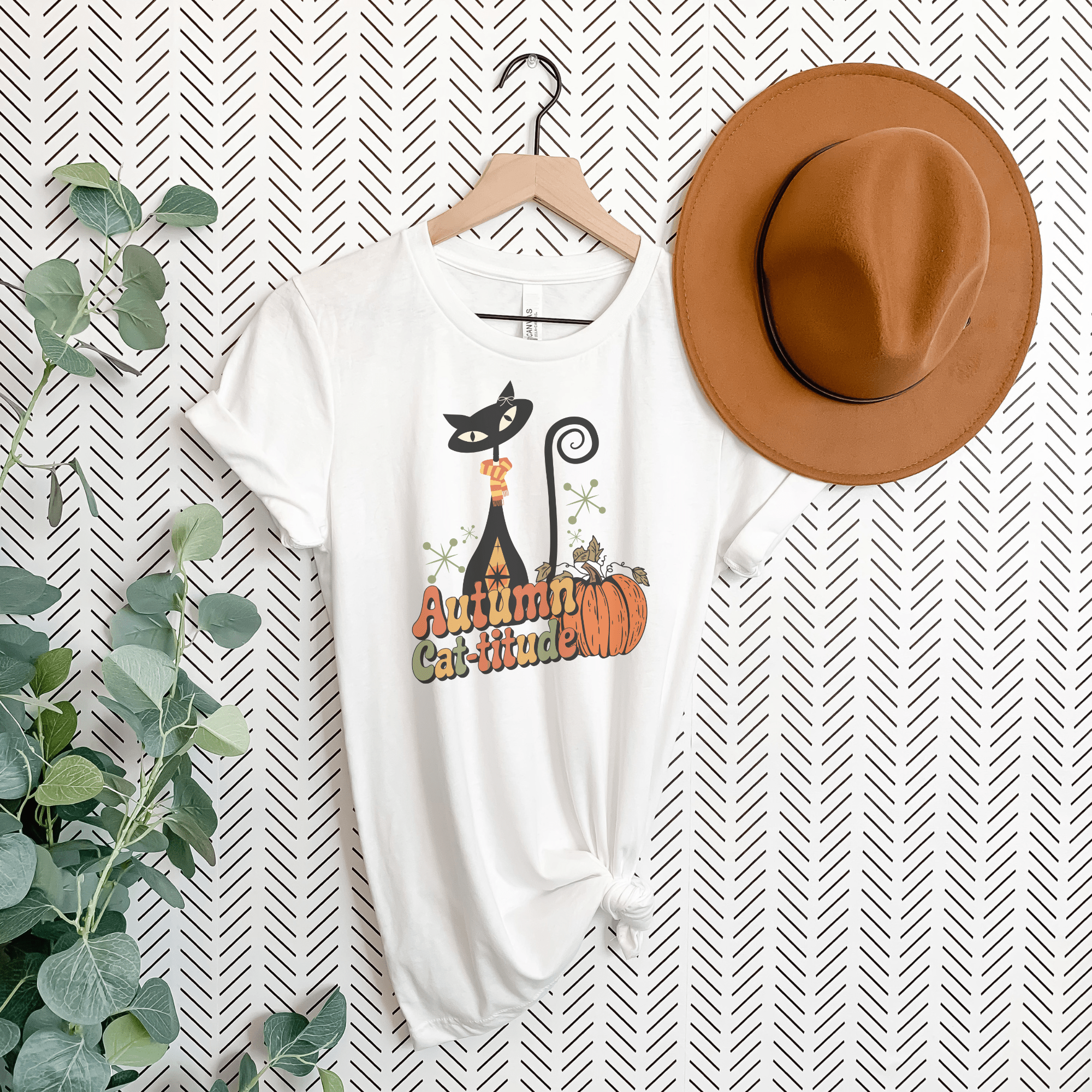 Kate McEnroe New York Atomic Cat Autumn Cat - titude T-Shirt, Retro Fall Pumpkin Mid Century Modern TeeT-Shirts24910011575403559184