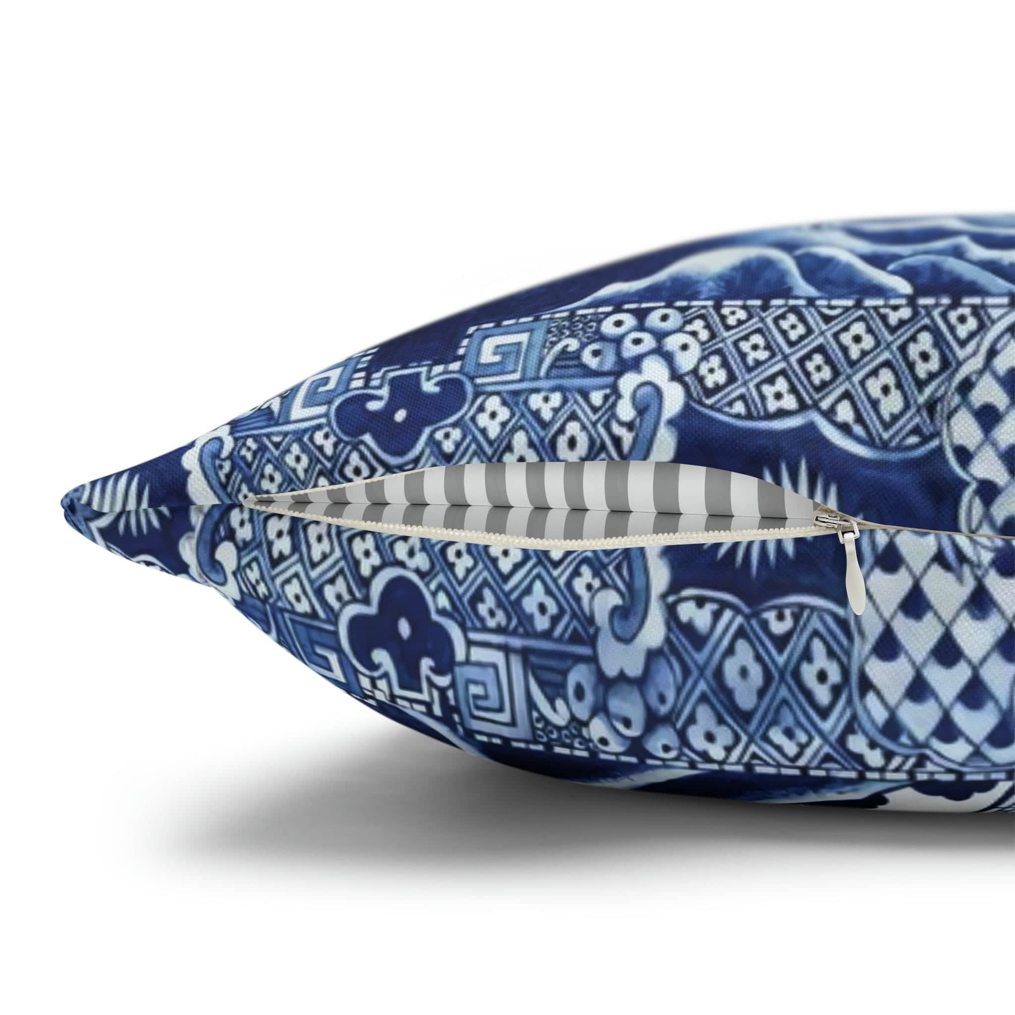 Kate McEnroe New York Chinoiserie Blue Willow PillowcaseThrow Pillow Covers23500032046759768283