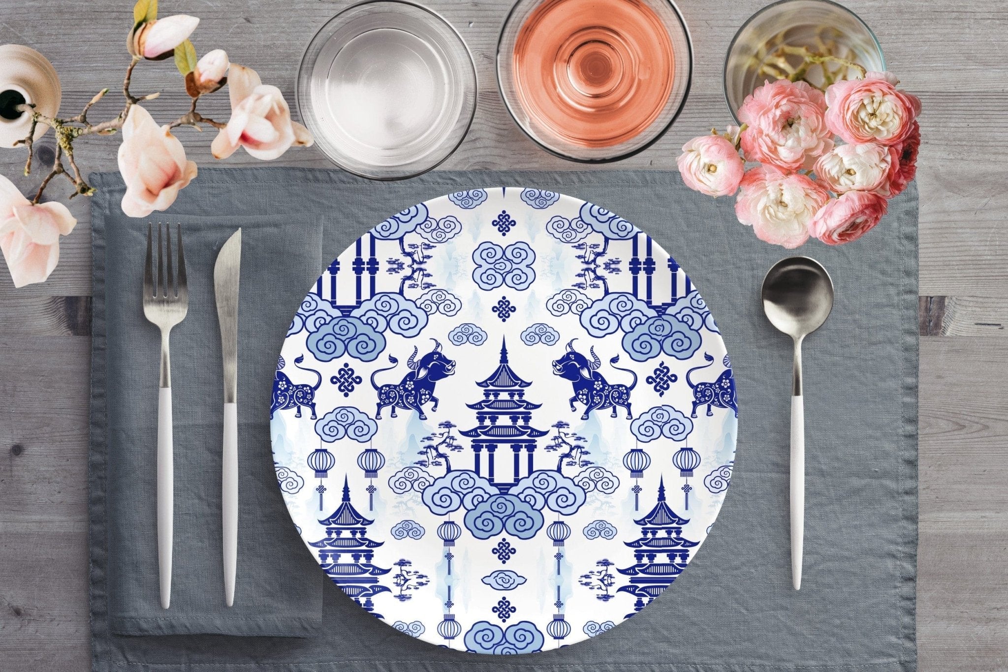 Kate McEnroe New York Chinoiserie Pagoda Bulls Dinner PlatesPlates9820SINGLE