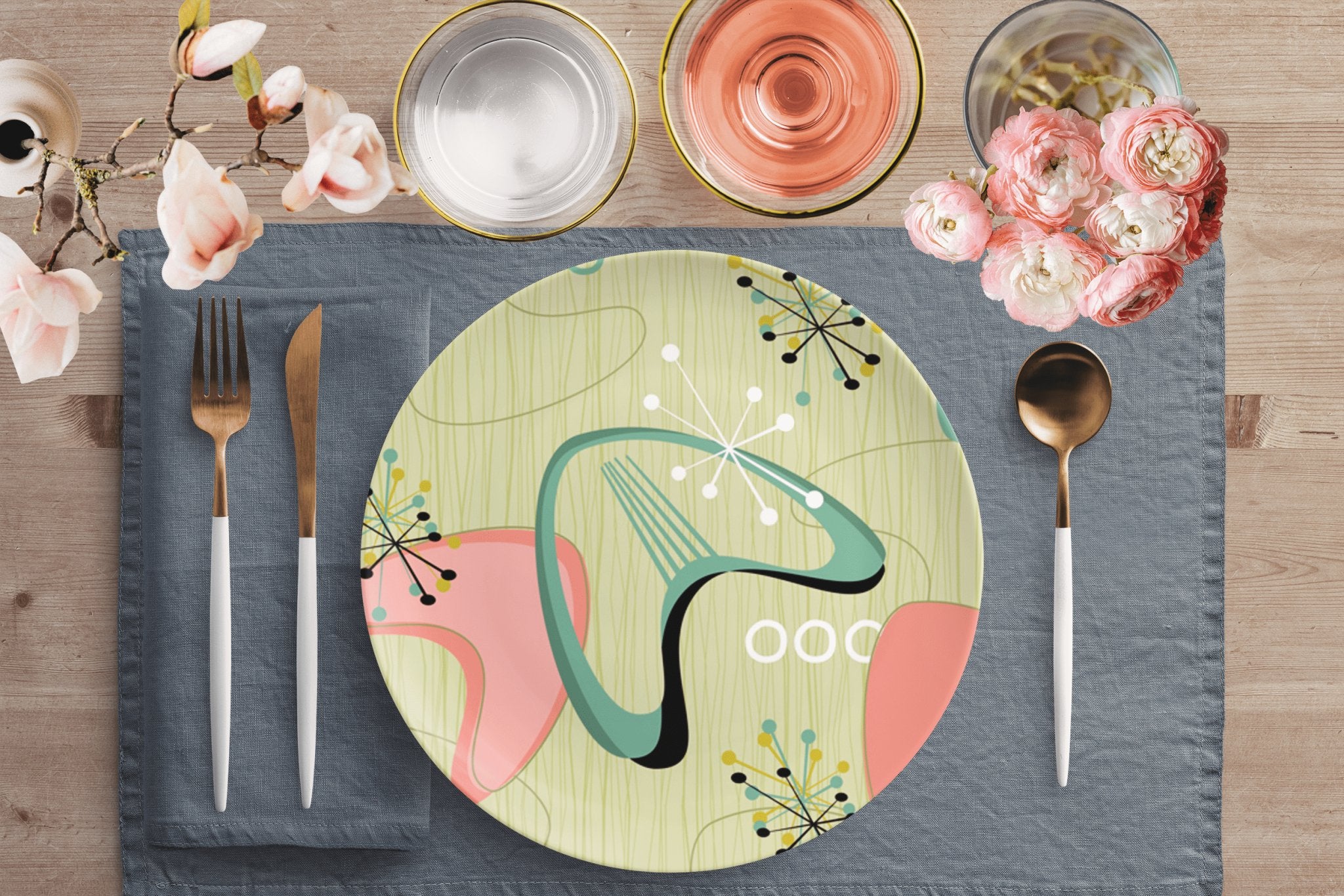 Kate McEnroe New York Dinner Plate in Mid Century Modern Retro Starburst BoomerangsPlates9820SINGLE