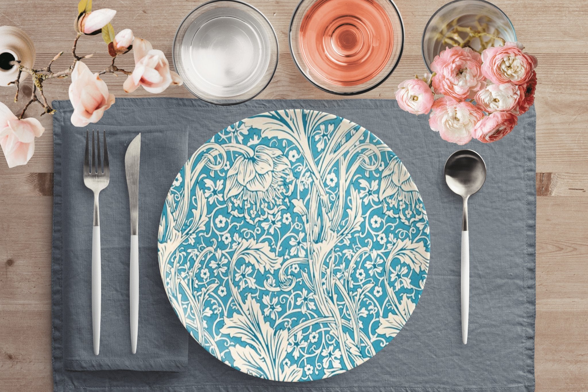 Kate McEnroe New York Floral 10 Inch Dinner PlatesPlates9820SINGLE