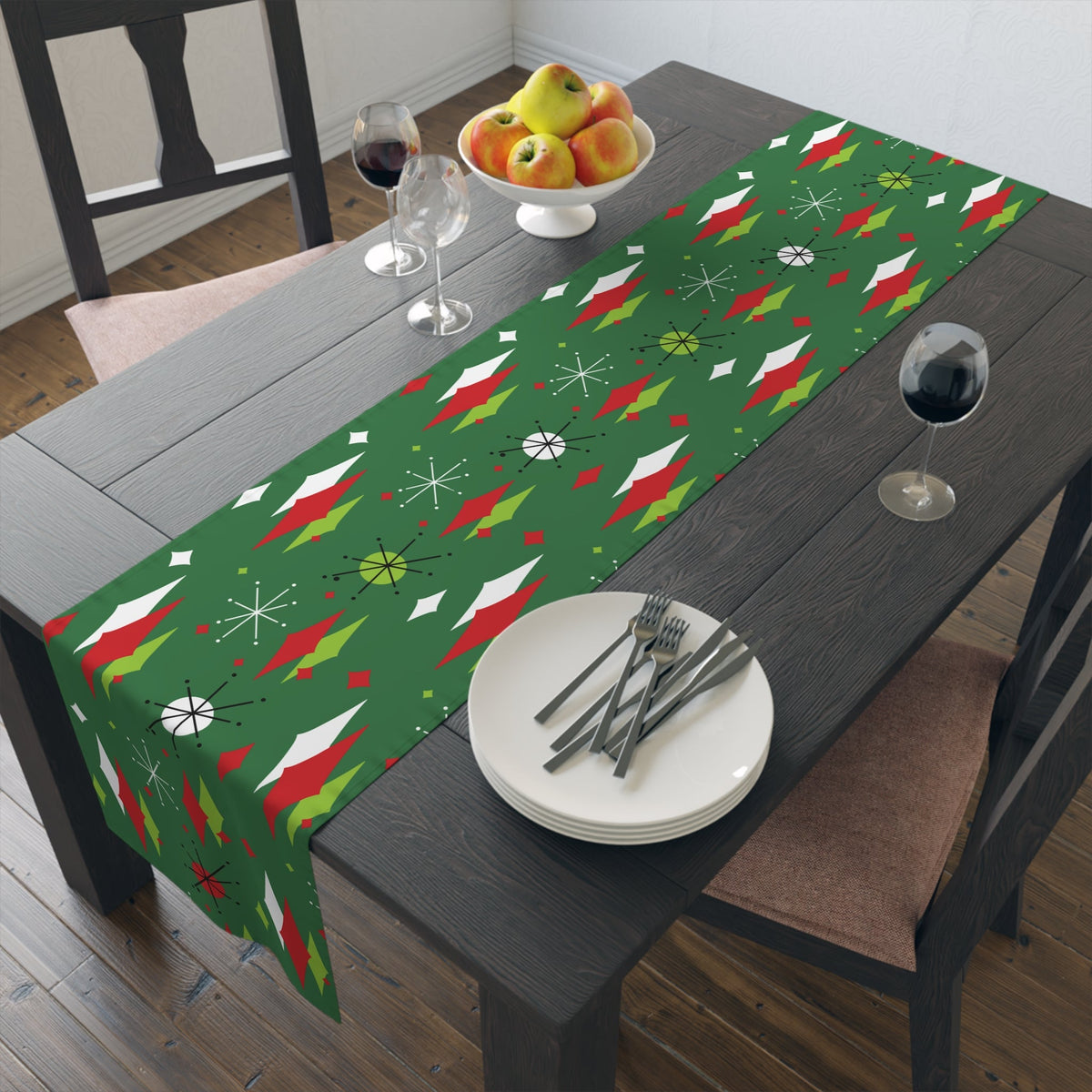 Kate McEnroe New York Franciscan Diamond Starburst Green Retro Christmas Table RunnerTable Runners31642112527266489895