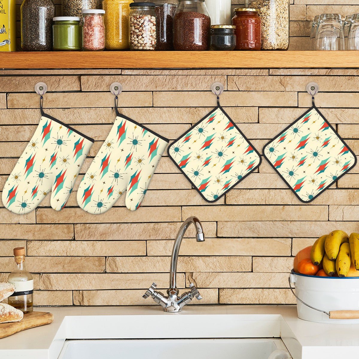 Kate McEnroe New York Franciscan Diamond Starburst Oven Mitts and Pot Holders Set, Mid century Modern Kitchen AccessoriesOven Mitts & Pot Holder SetH5KRTB-ABOZI6-8VIID7
