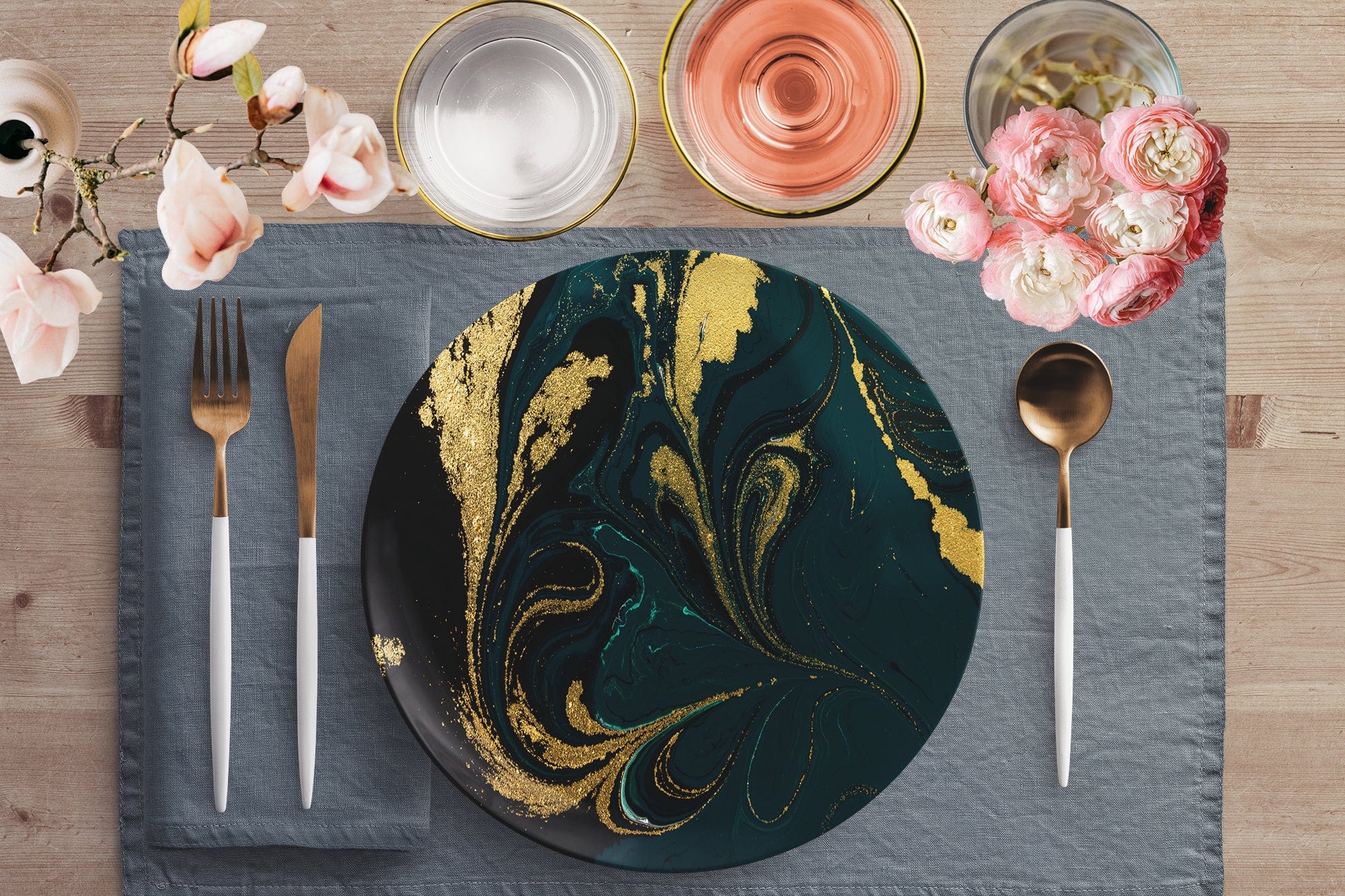 Kate McEnroe New York Green and Gold Marble Dinner PlatePlatesP20 - GGL - MAR - S51