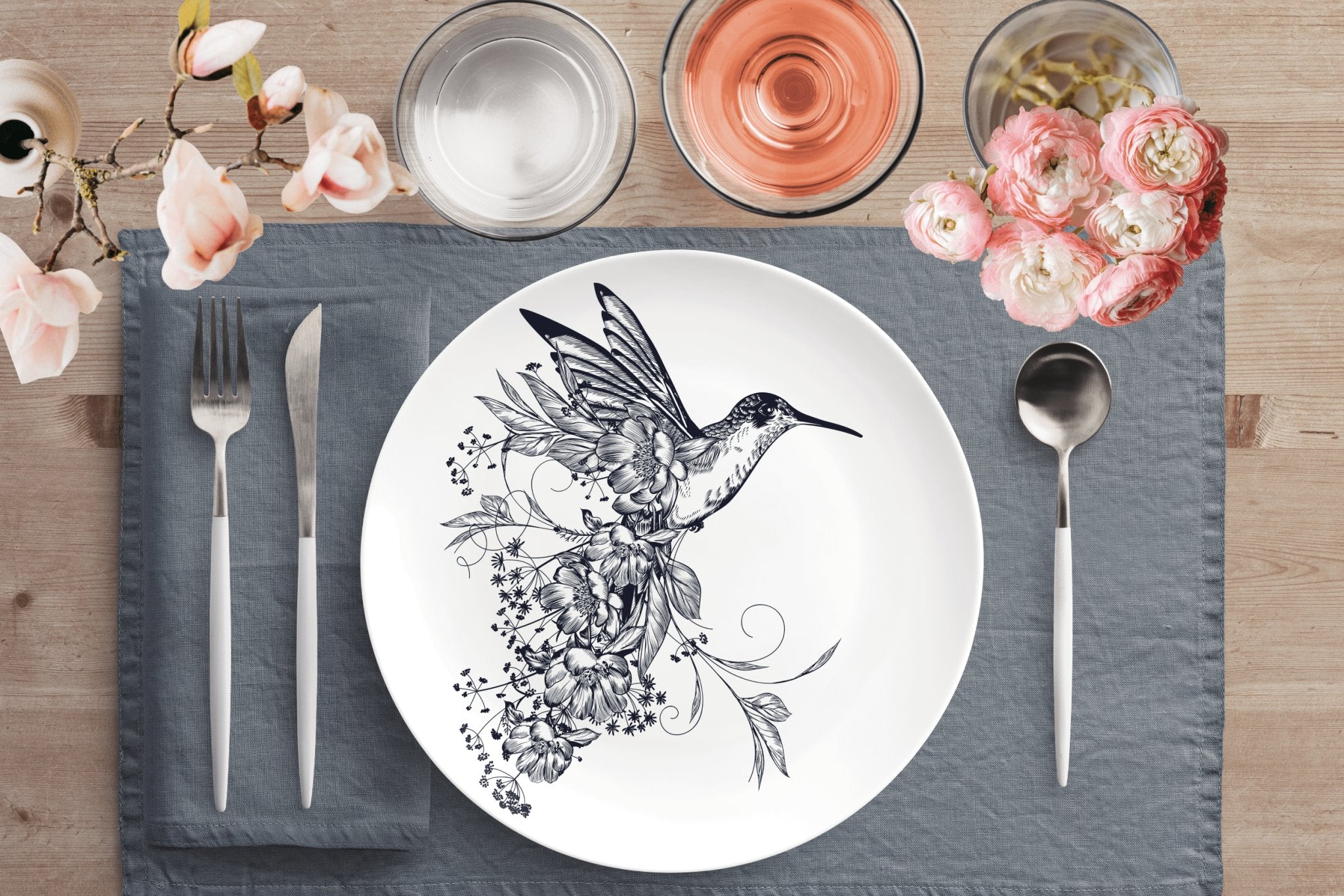 Kate McEnroe New York Hummingbird Dinner PlatePlatesP20 - HUM - FLO - 82S