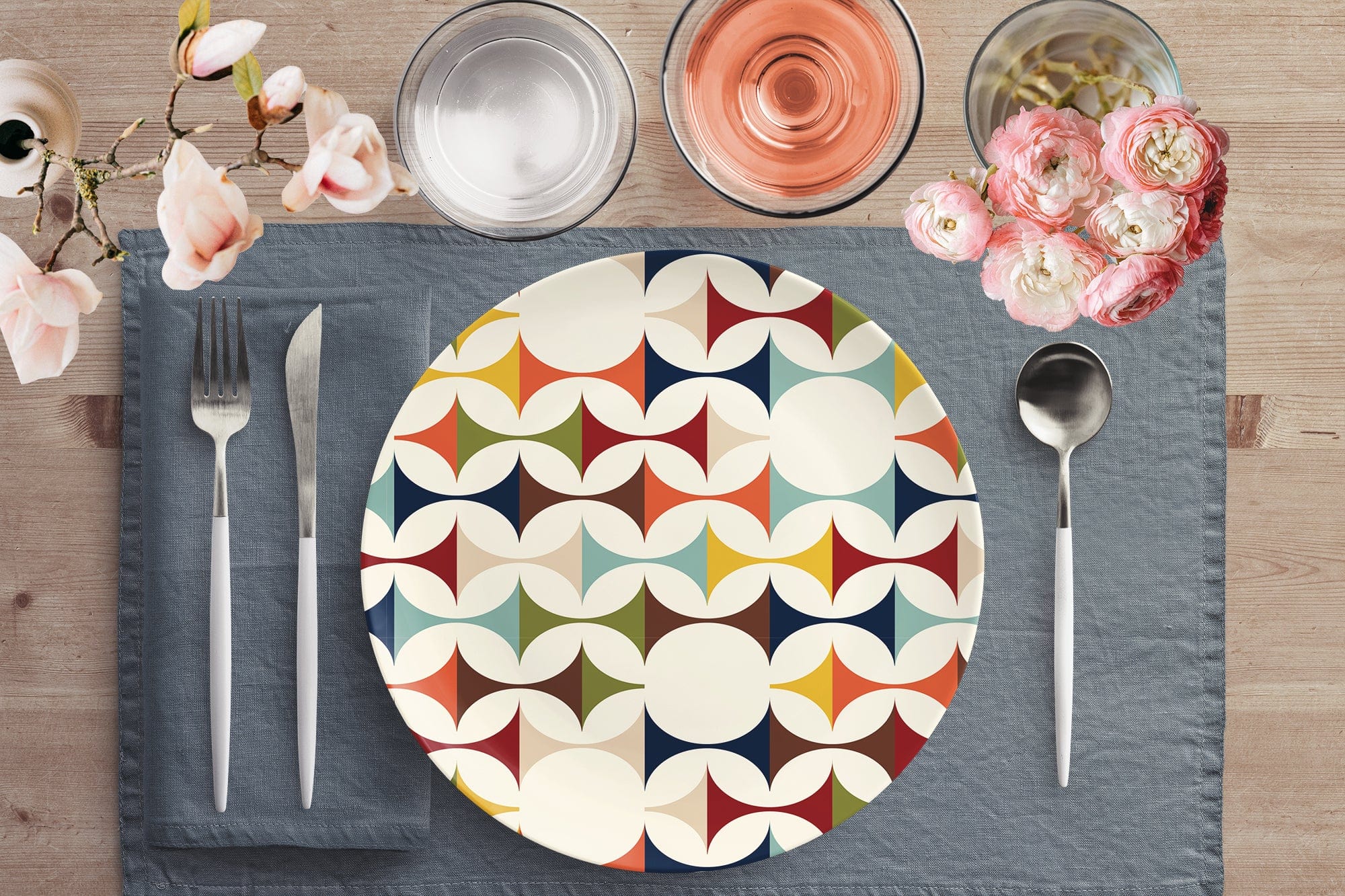 Kate McEnroe New York Mid Century Modern Retro Geometric Dinner Plate, 50s MCM Cream, Teal, Mustard, and Rust DinnerwarePlatesP22 - RGM - RST - 2S