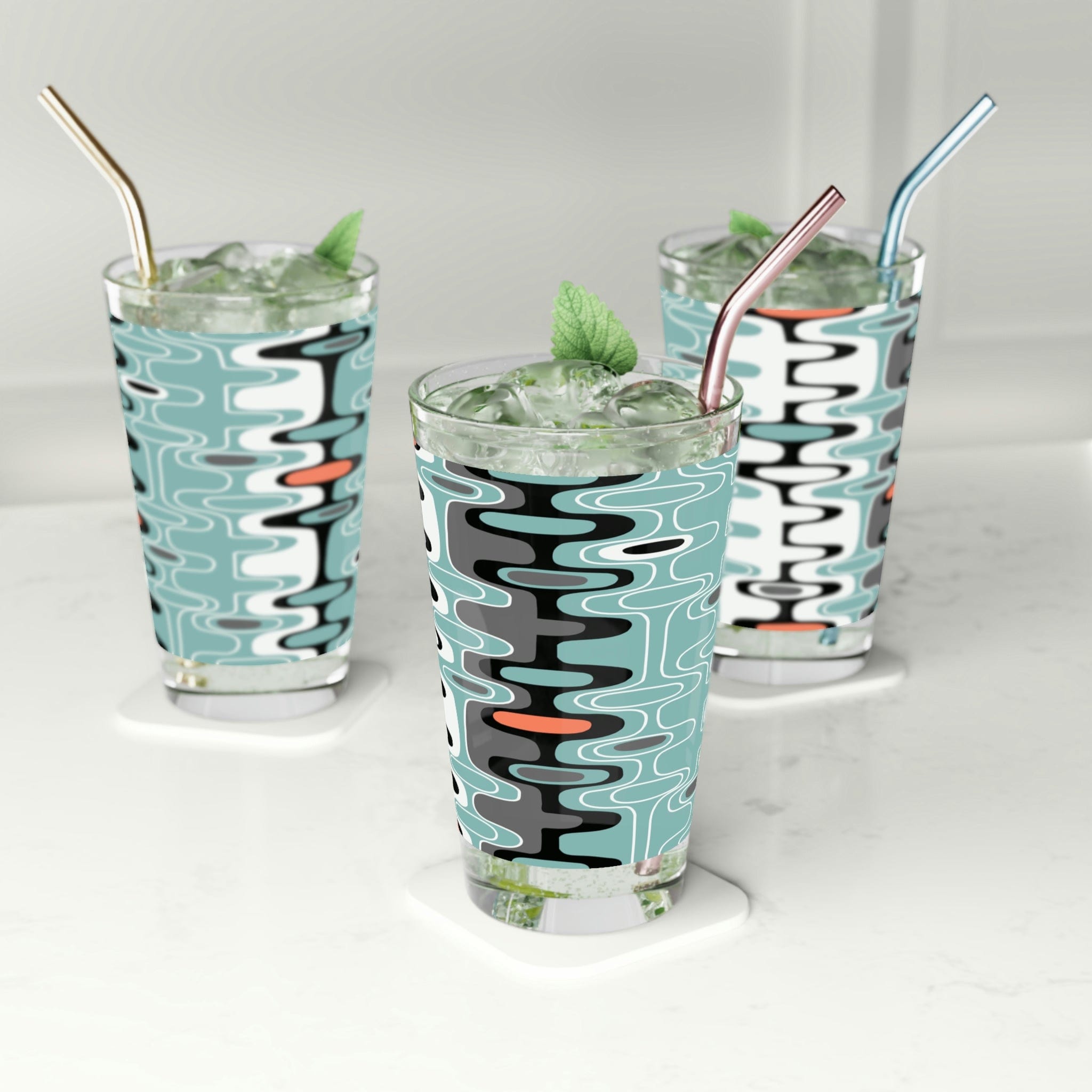 Kate McEnroe New York Retro Abstract Pint Glass, 16oz Mid Century Modern Beer Glass, Custom Pint Glass, MCM Beer Glassware Gifts, Party Drinkware, Cocktail GlassBeer Glasses15562439391015087633