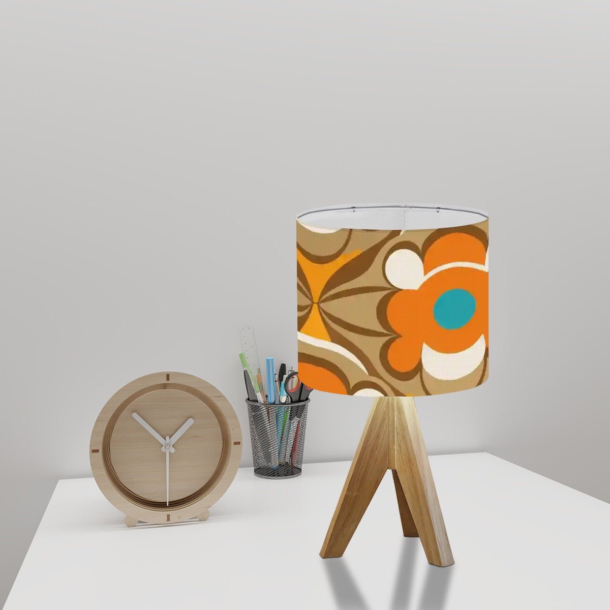 Kate McEnroe New York Retro Flower Power Tripod Lamp, 70s Boho Floral Accent Light, Mid Century Modern Table Lamp, Vintage Orange, Brown, Turquoise MCM LightingTable LampsJYuvlQ2Xzn