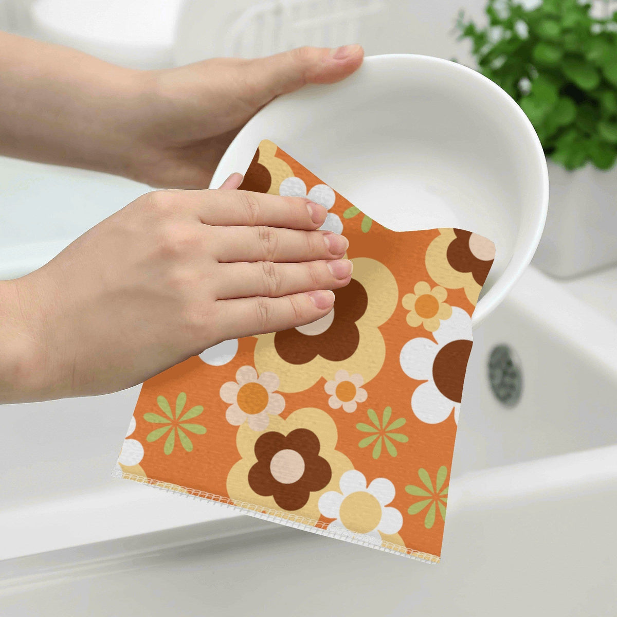 Kate McEnroe New York Retro Groovy Flower Power Dish Towel Set, MCM 70s Geometric Kitchen LinensDish TowelsWLX8726W - 1