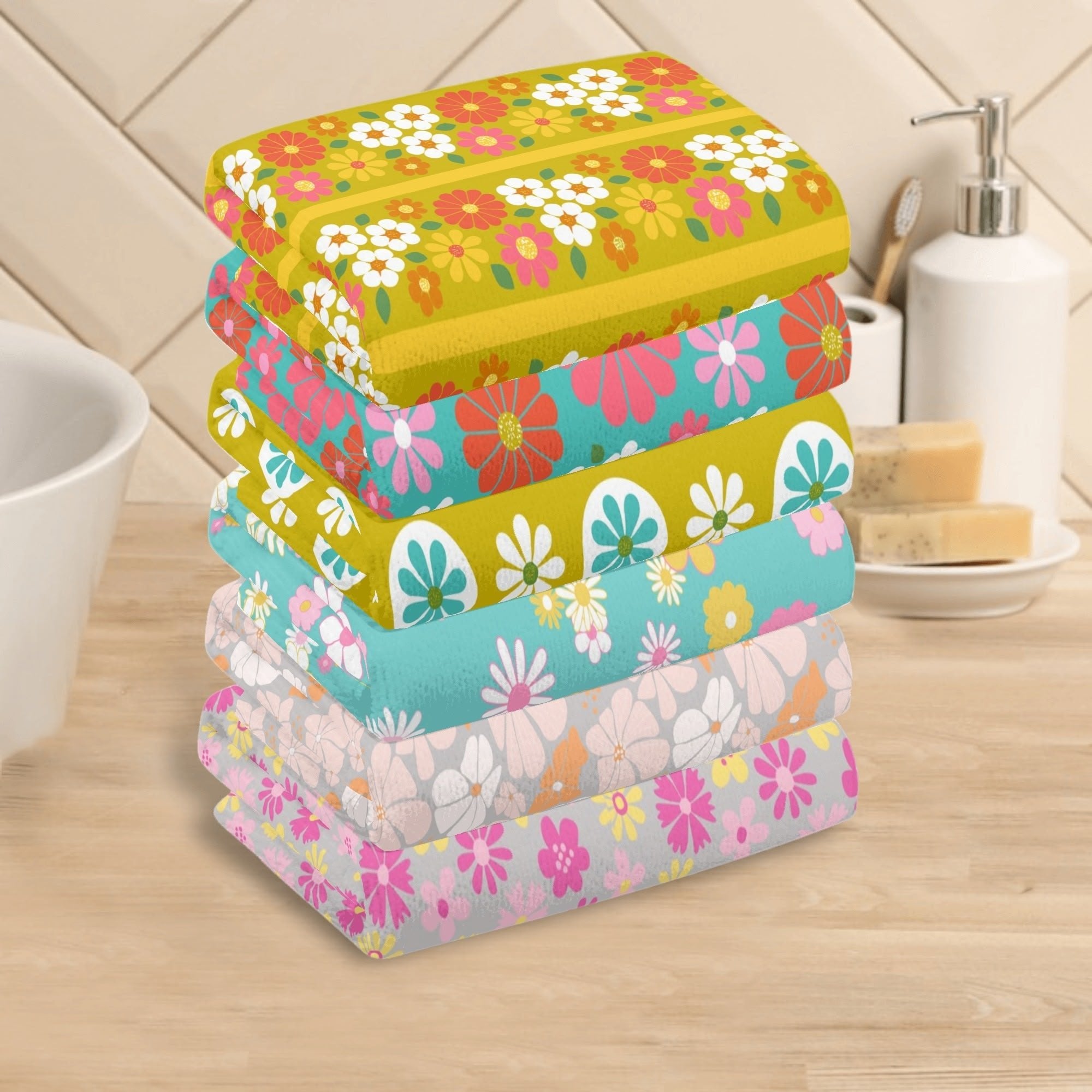 Kate McEnroe New York Retro Mod Floral Hand Towels, Mid Century Modern 60s Kitsch Bathroom Decor, Groovy Daisy TowelsHand TowelsNRQ5G87Y - 1