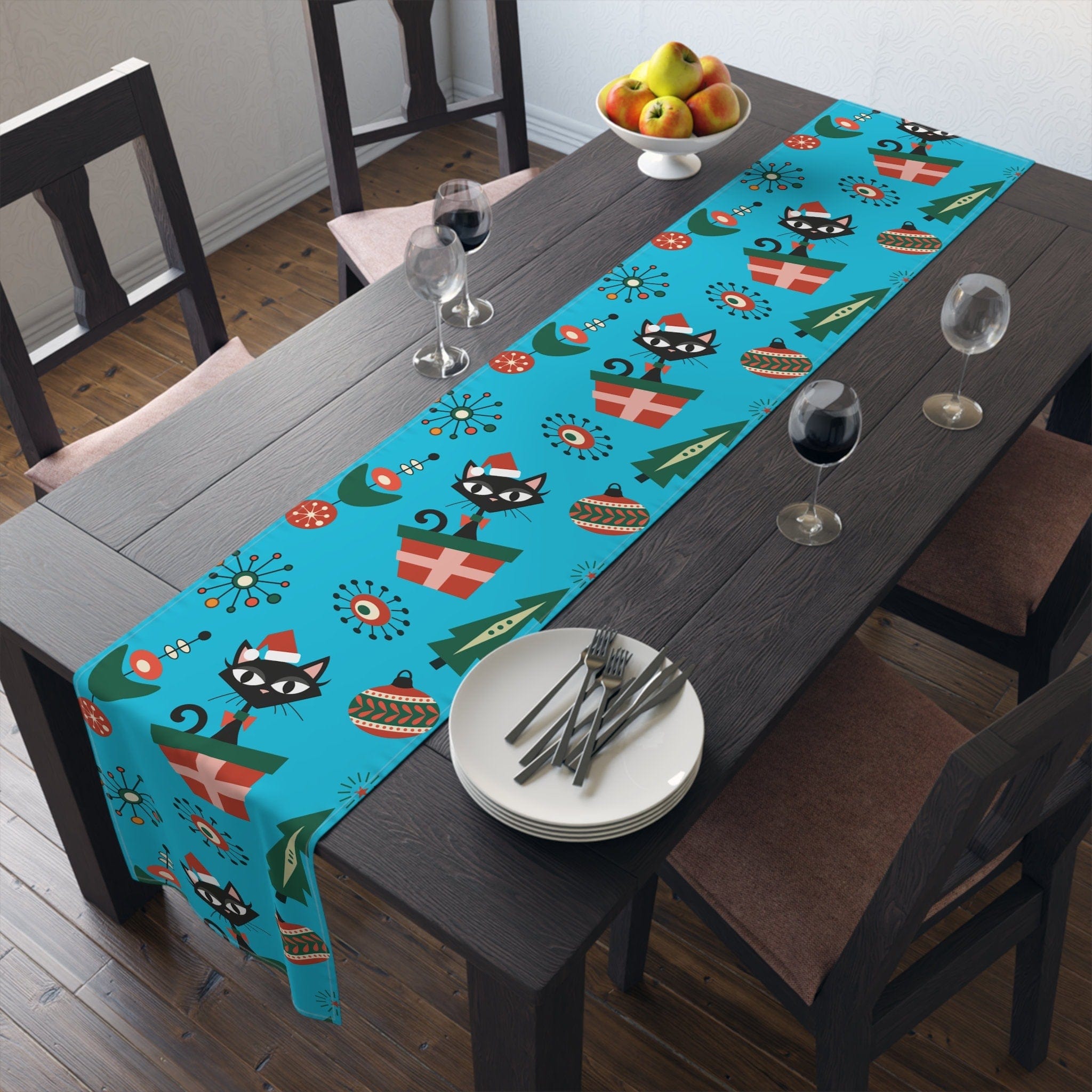 Kate McEnroe New York 1950s Atomic Kitschy Black Cat Christmas Table Runner, Mid Century Retro Holiday DecorTable Runners32832533655449276806