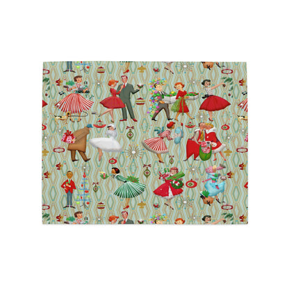 Kate McEnroe New York 1950s Retro Vintage Christmas Placemats Set of 4, Mid Century Modern Green Red Holiday TablePlacemats6836692_17484