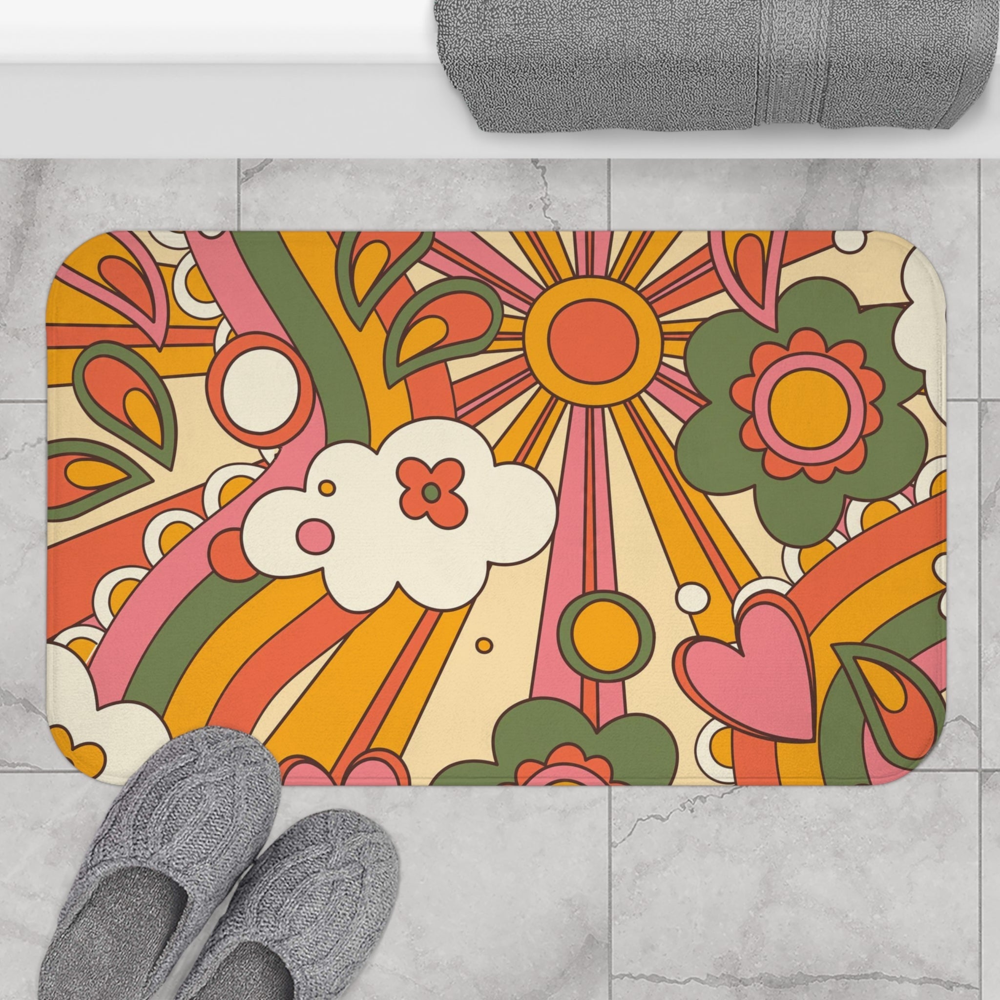Kate McEnroe New York 70s Groovy Hippie Retro Sunshine Bath Mat, Mid Mod Flower Power Bathroom Rug, Funky Hipster Mid Century Modern Bathroom DecorBath Mats10346633002144103108