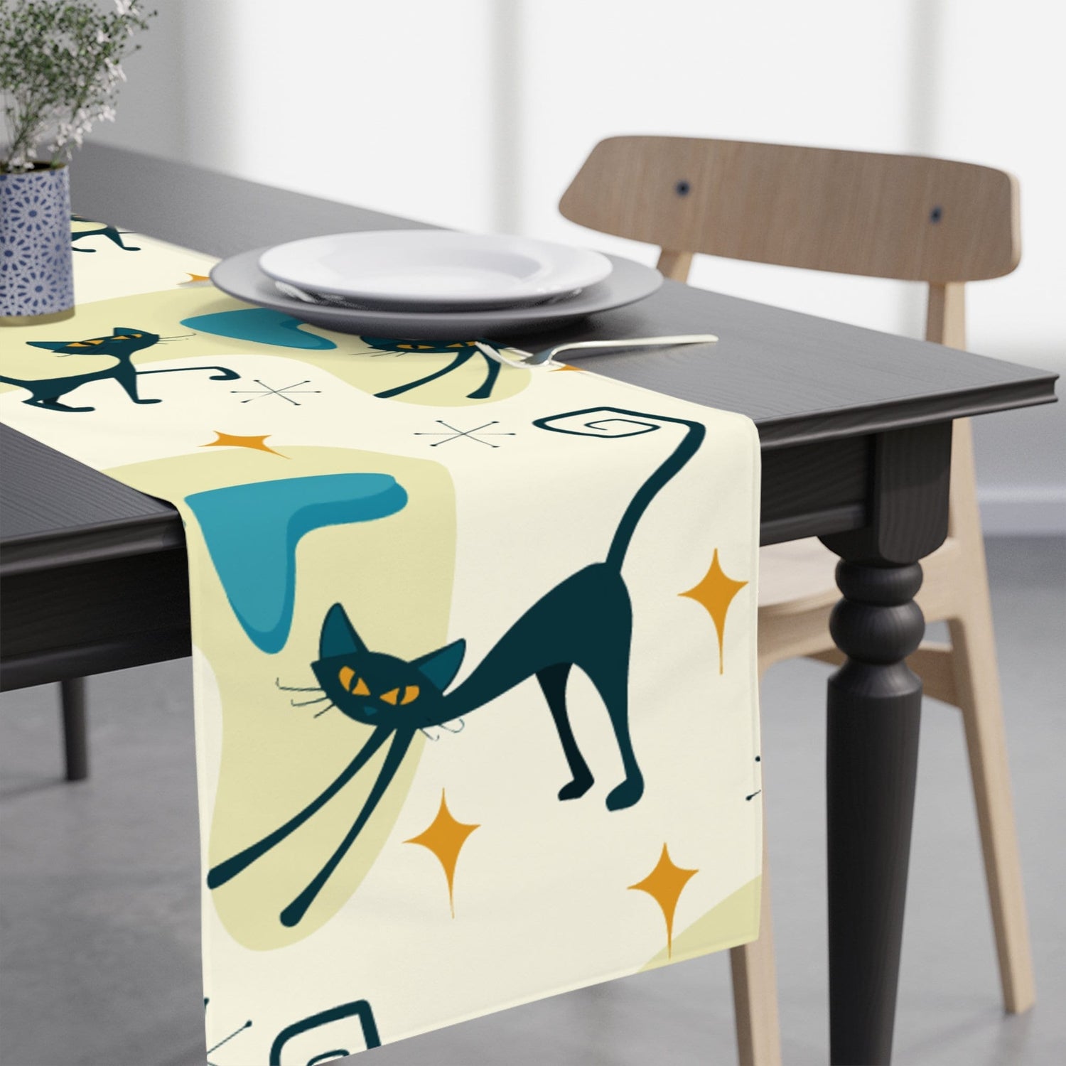 Kate McEnroe New York Atomic Black Cat Mid Century Modern Retro Boomerang Starburst Table RunnerTable Runners12515579110574788489