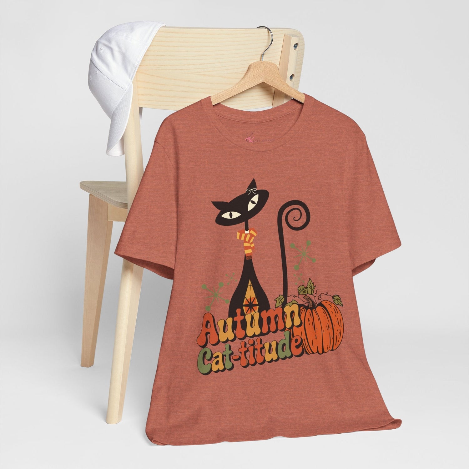 Kate McEnroe New York Atomic Cat Autumn Cat - titude T-Shirt, Retro Fall Pumpkin Mid Century Modern TeeT-Shirts16885026438218960945