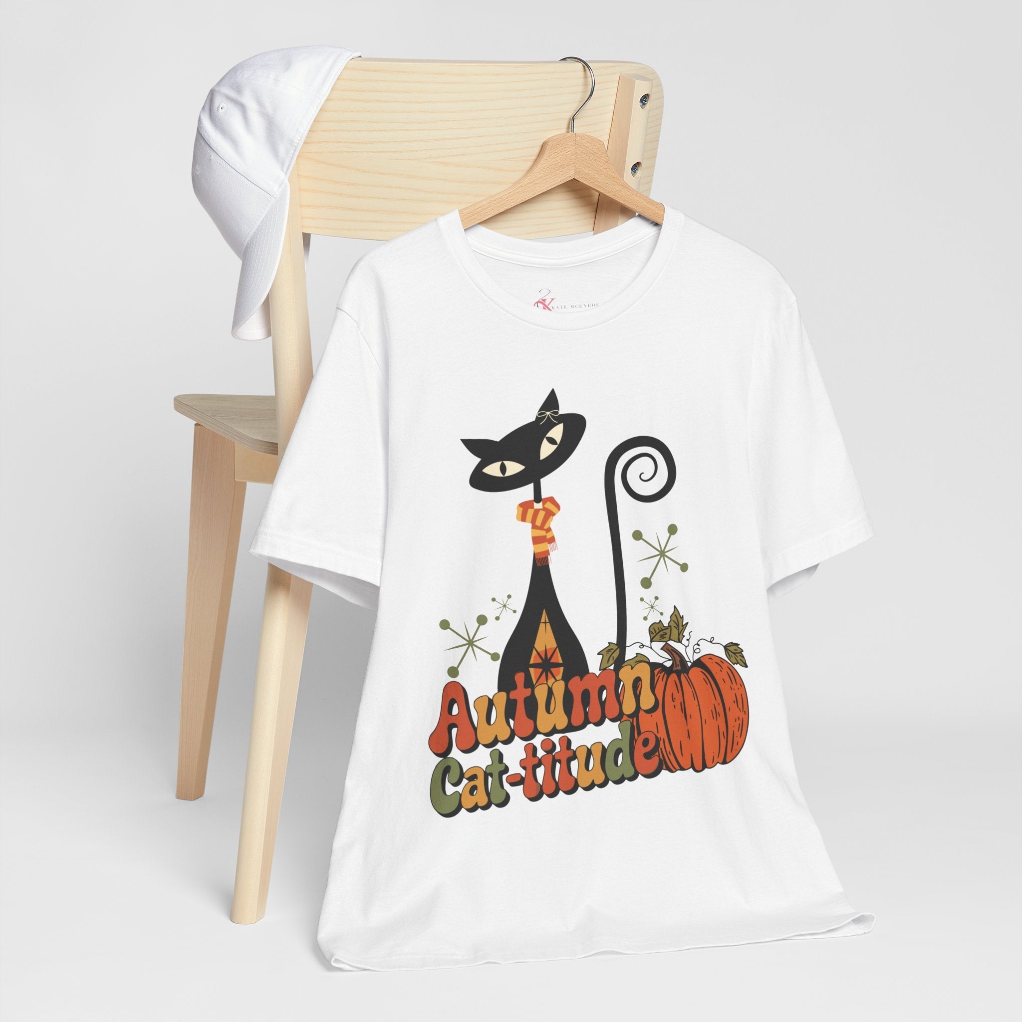 Kate McEnroe New York Atomic Cat Autumn Cat - titude T-Shirt, Retro Fall Pumpkin Mid Century Modern TeeT-Shirts16885026438218960945