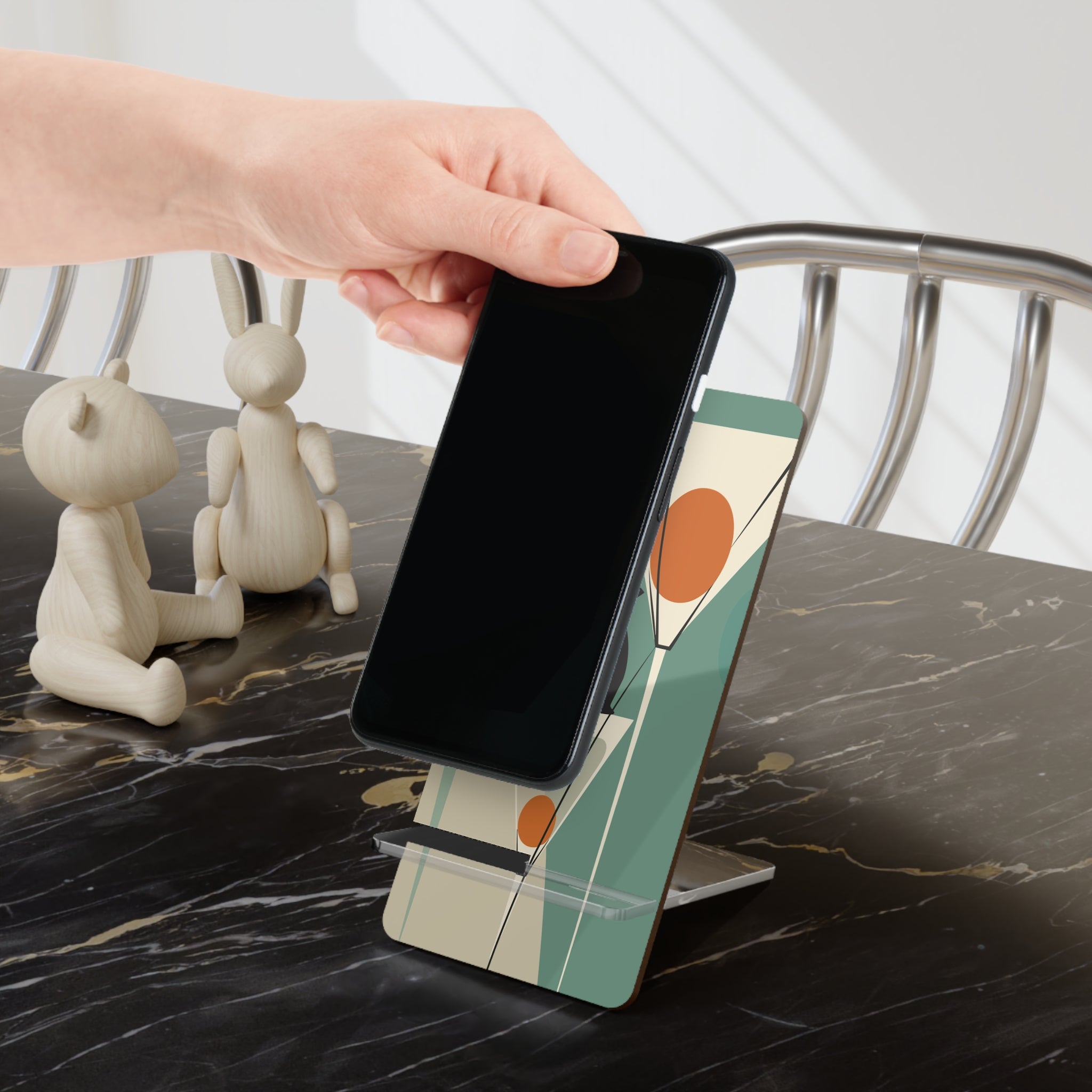 Kate McEnroe New York Atomic Cat Martini Phone Stand, Mid Century Modern Smartphone Holder, Retro MCM Barware Desk AccessoryMobile Phone Stands31819797918281958963