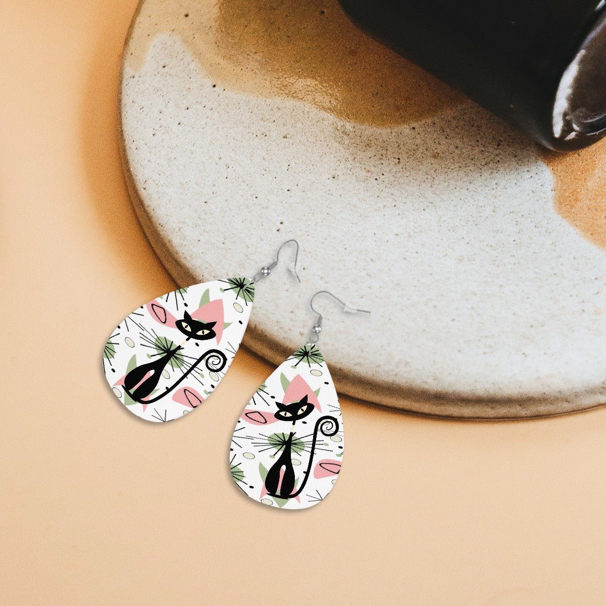 Kate McEnroe New York Atomic Cat Mid Century Modern Earrings, Retro 50s Leather Teardrop Earrings, Vintage Kitsch Black Cat JewelryEarrings3d4iGuS937