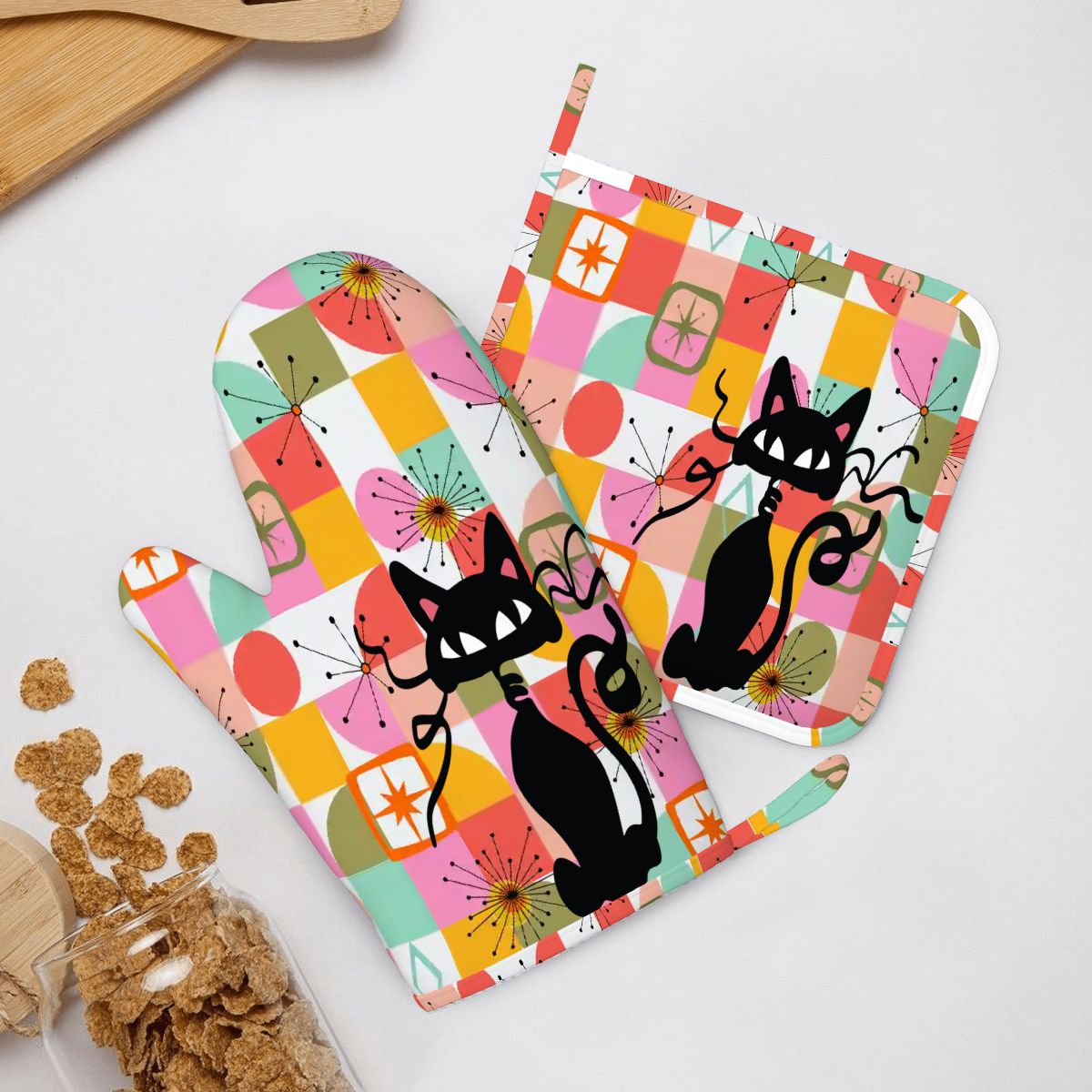 Kate McEnroe New York Atomic Cat Oven Mitt Pot Holder Set, Retro Kitschy MCM Kitchen Gift (Right)Oven Mitts &amp; Pot Holder Setr1q2peUoqv