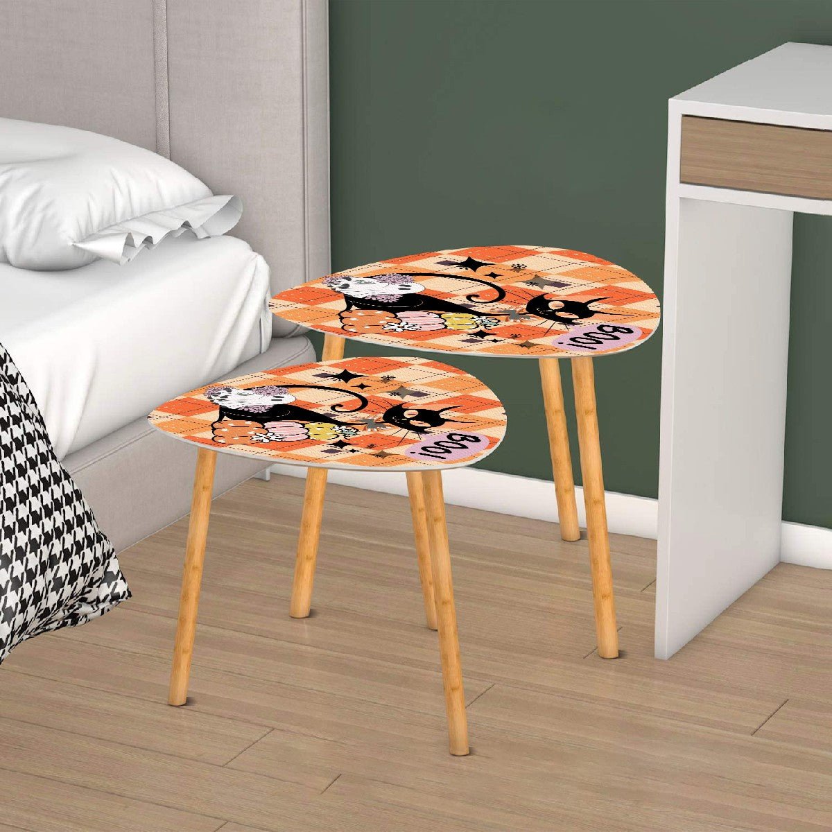 Kate McEnroe New York Atomic Cat Retro Halloween Nesting Tables, Mid Century Modern Ghost Pumpkin AccentNesting TablesYBz92H46jL