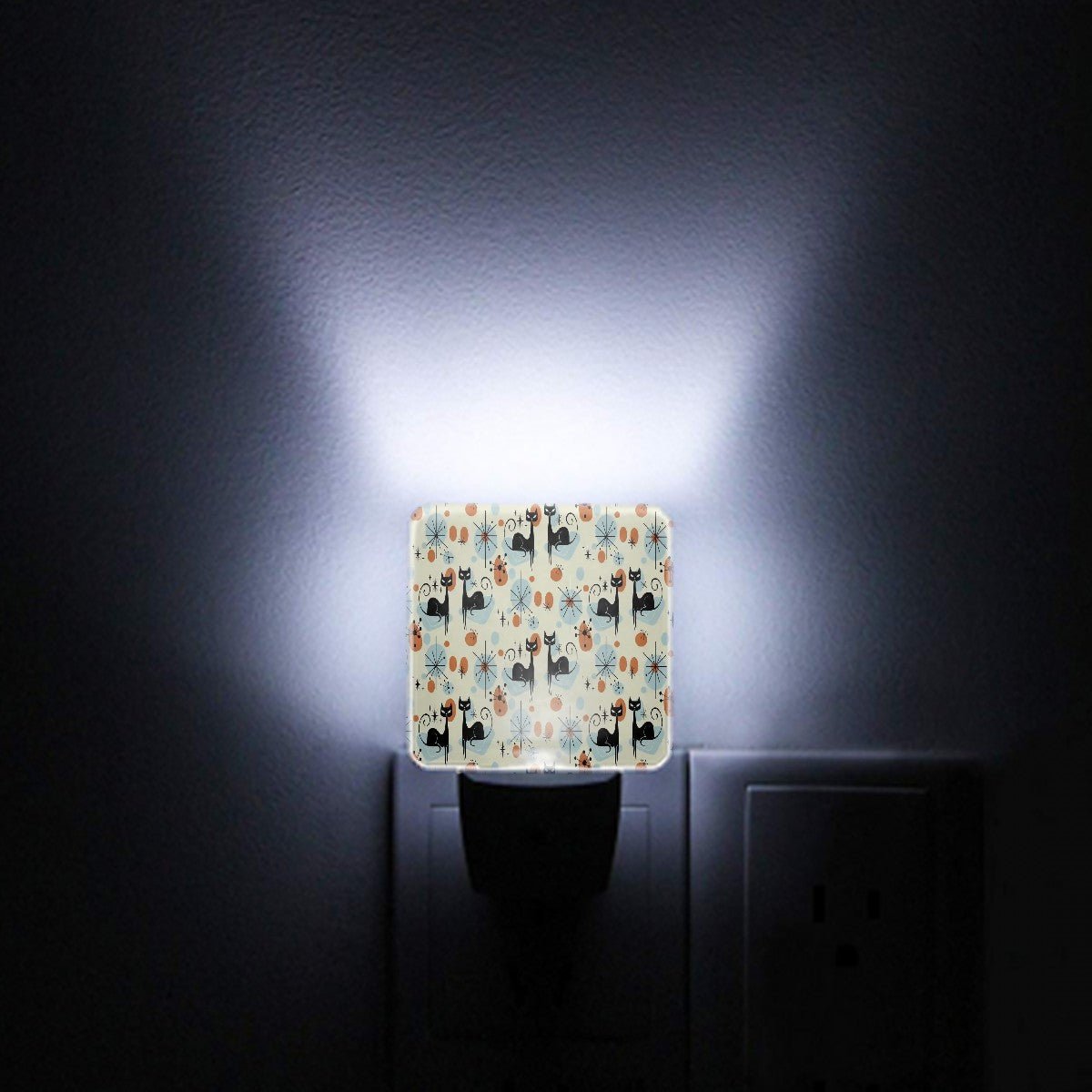Kate McEnroe New York Atomic Cat Retro Night Light Set, Mid Century Modern Starburst Plug In Accent Light, 50s Kitsch MCM Cat DecorNight LightsKWlwGo1nyD