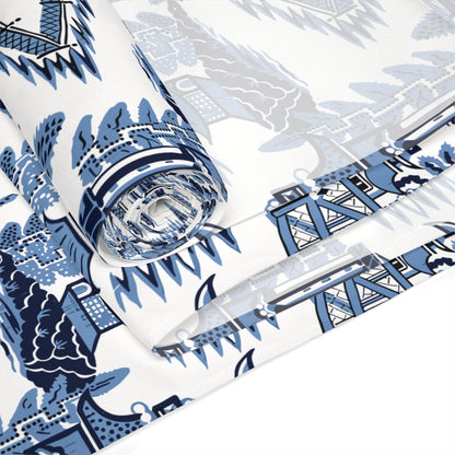 Kate McEnroe New York Blue Willow Pagoda Table Runner, Traditional Blue White Asian Scene Dining Table LinensTable Runners54814726423059640938