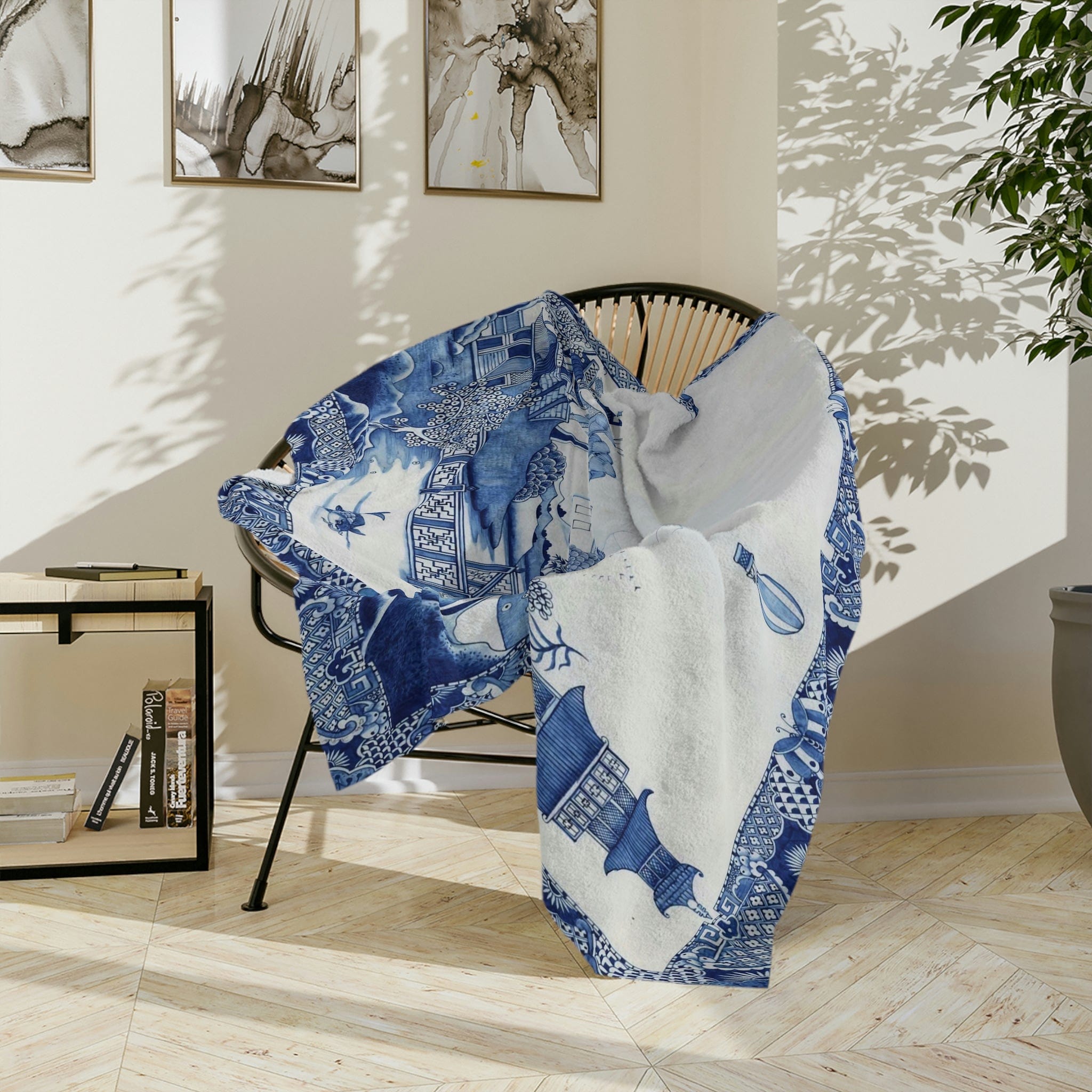 Kate McEnroe New York Chinoiserie Blue Willow Velveteen Throw BlanketBlanketsBLA - CHI - WIL - 8X6