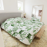 Kate McEnroe New York Chinoiserie Duvet Cover, Floral Green and White Chinoiserie Jungle, Queen, King, Twin, XL Bedding, Botanical Toile Bedding CollectionDuvet Covers31109295613648555350