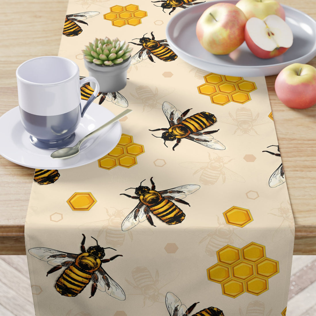 Kate McEnroe New York Country Farmhouse Honey Bee Hive Table RunnerTable Runners27366546856378167079
