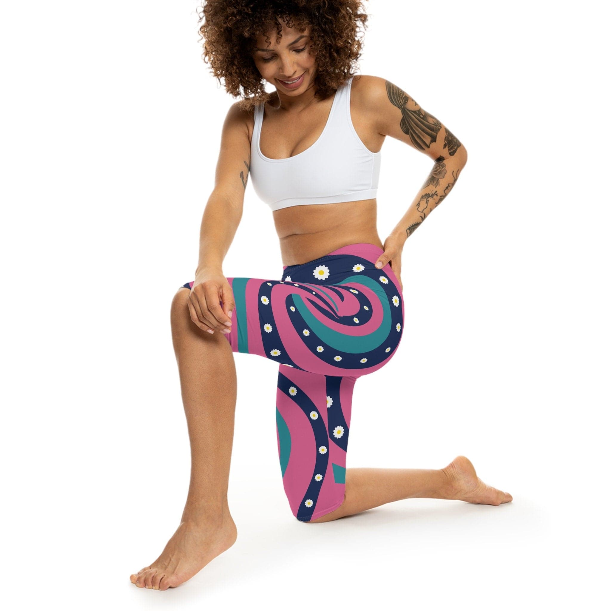 Kate McEnroe New York Groovy Flower Power 70s Psychedelic Swirl Skinny Fit Womens Capri LeggingsLeggings70441759164963377695
