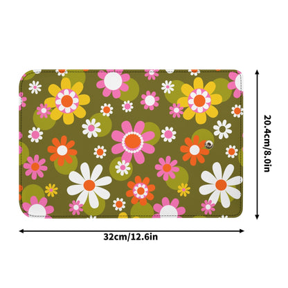 Kate McEnroe New York Groovy Flower Power Daisy 1960s Retro Trifold ClutchWalletsWDX1QMKN-1