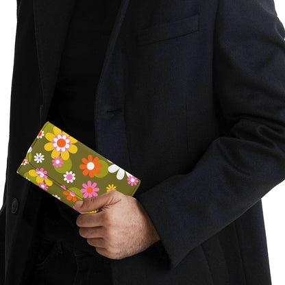 Kate McEnroe New York Groovy Flower Power Daisy 1960s Retro Trifold ClutchWalletsWDX1QMKN-1