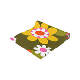 Kate McEnroe New York Groovy Hippie Daisy Flower Power Table Runner, Retro Mid Mod Floral Table Linen, Mid Century Dining Table Decor, 70s MCM Wedding Table DecorTable Runners41659777580369915600