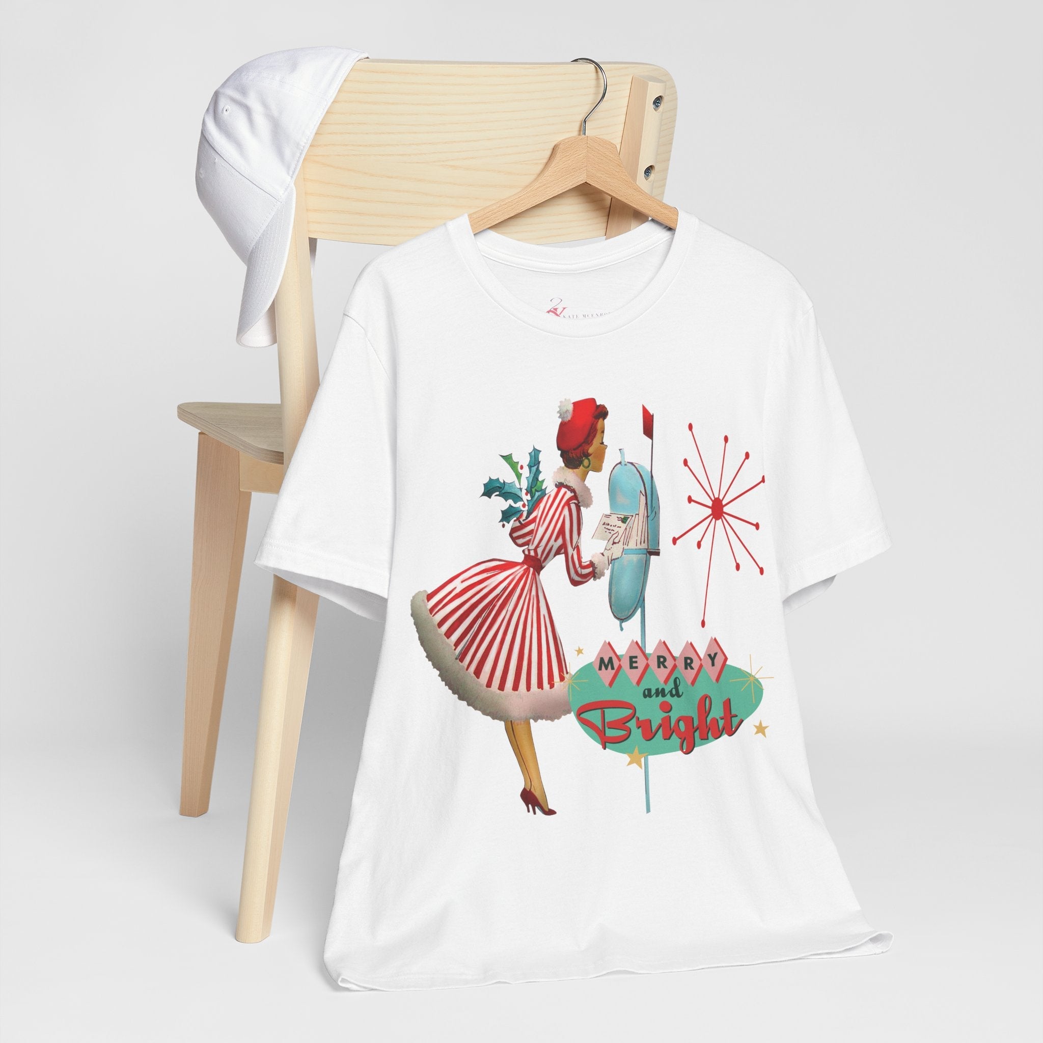 Kate McEnroe New York Merry and Bright Retro 50s Kitsch Christmas T-Shirt, Mid Century Modern Holiday Apparel, Vintage Christmas Card Art TeeT-Shirt31980775325459243348