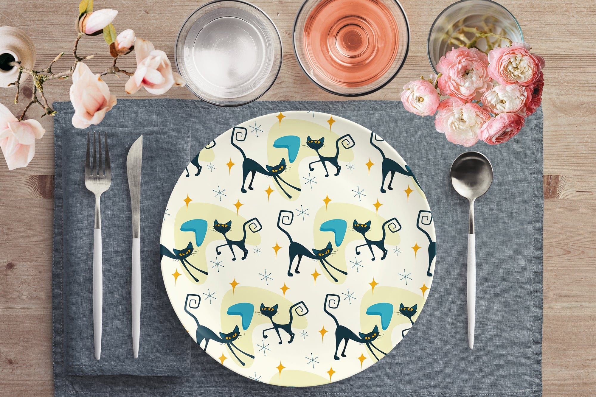 Kate McEnroe New York Mid Century Modern Atomic Black Cat Dinner PlatePlatesP20 - MID - CRE - 92S