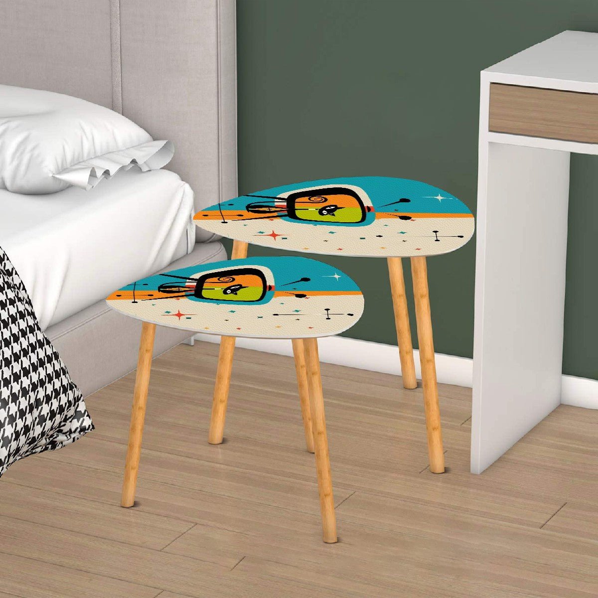 Kate McEnroe New York Mid Century Modern Atomic Cat Retro TV Nesting TablesNesting Tablesb1yUDLcipJ