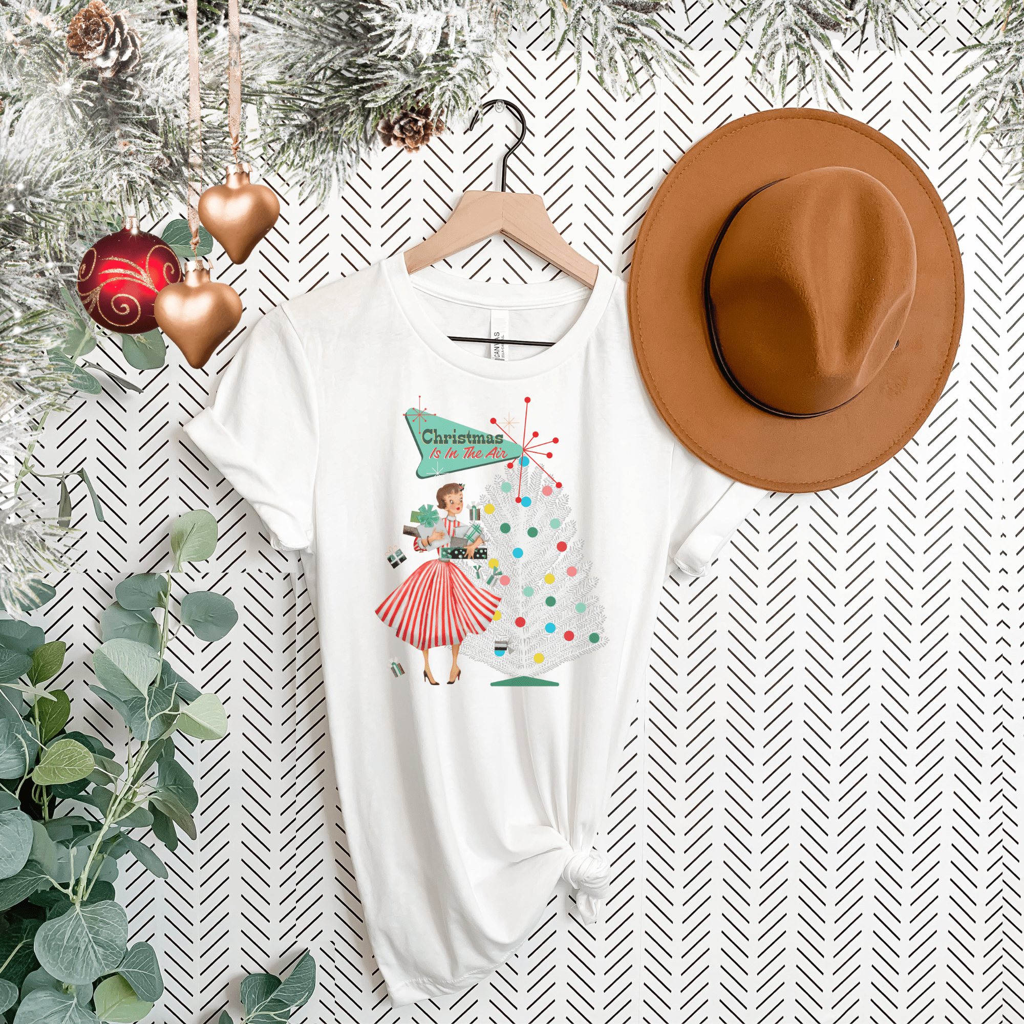 Kate McEnroe New York Mid Century Modern Christmas T-Shirt, Retro 50s Holiday Tee, Vintage Kitsch Festive Christmas ApparelT-Shirts45315683358971533537