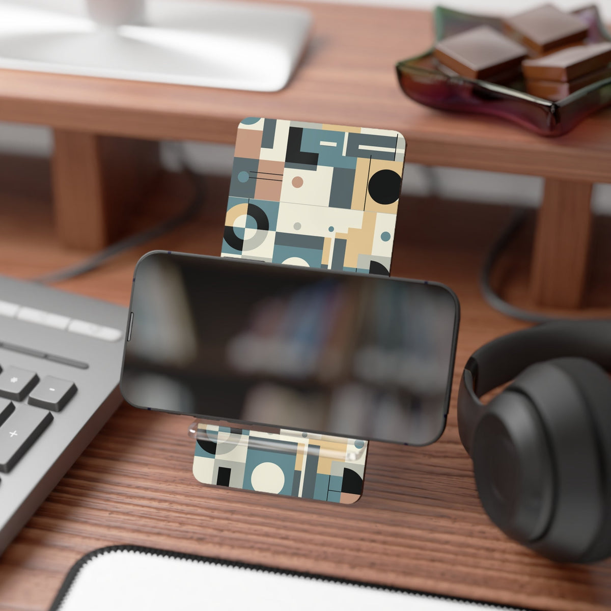 Kate McEnroe New York Mid Century Modern Geometric Phone Stand, Retro Abstract Smartphone Holder, Scandinavian Style Tech DisplayMobile Phone Stands26817932866774890426