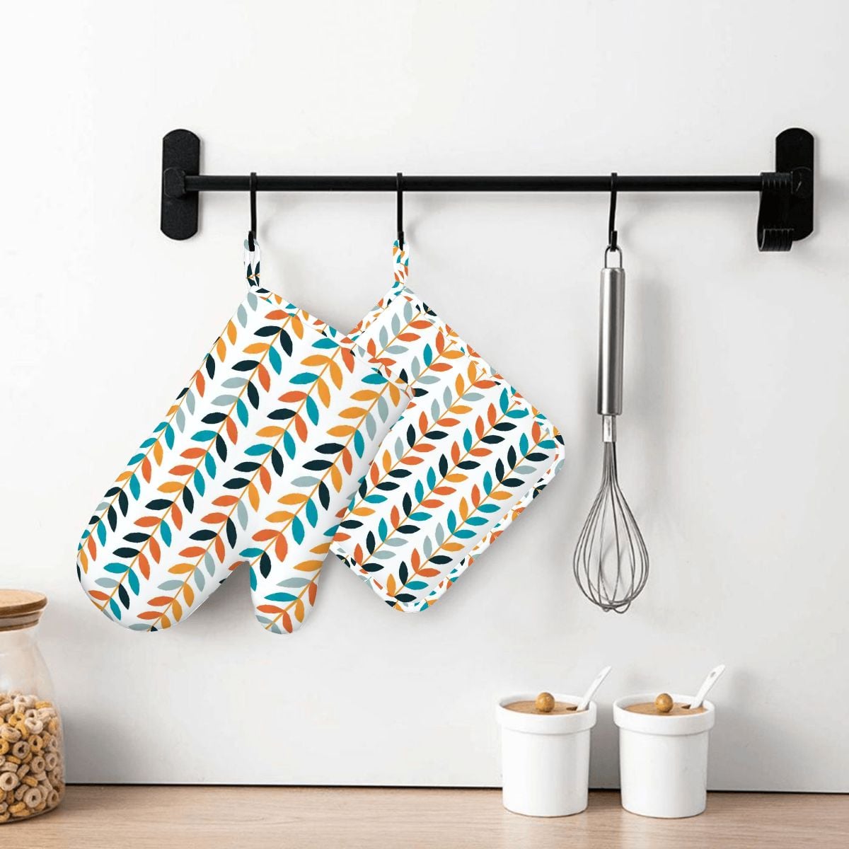 Kate McEnroe New York Mid Century Modern Scandinavian Floral Oven Mitts and Pot Holders SetsOven Mitts &amp; Pot Holder Set7NRTxCVafM