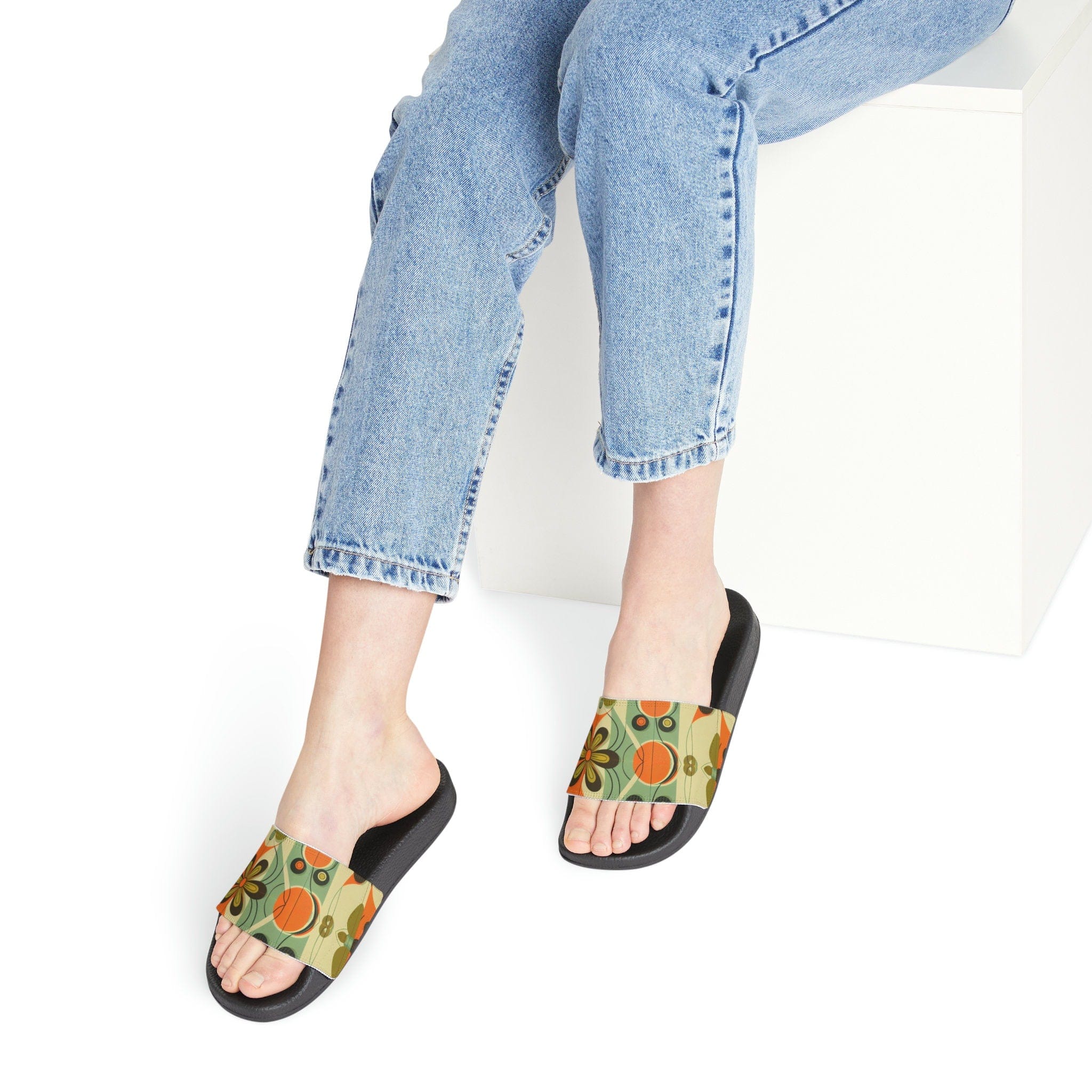 Kate McEnroe New York Retro 60s Mid Mod Daisy Flower Power Slides, Mid Century Modern Groovy Hippie Slide Sandals, Perfect Holiday Stocking Stuffer - 125881523Sandals39336962514534661299