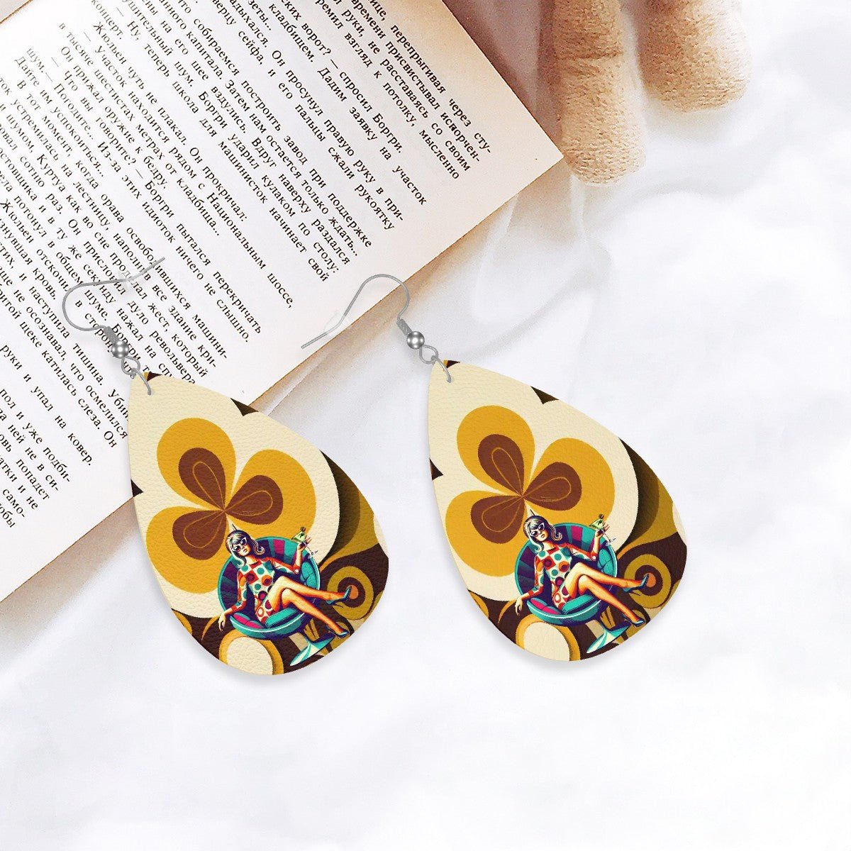 Kate McEnroe New York Retro 70s Mod Teardrop Earrings, Mid Century Modern Funky Accessories, Vintage Style Groovy Statement JewelryEarringsCY1GFXzJz7