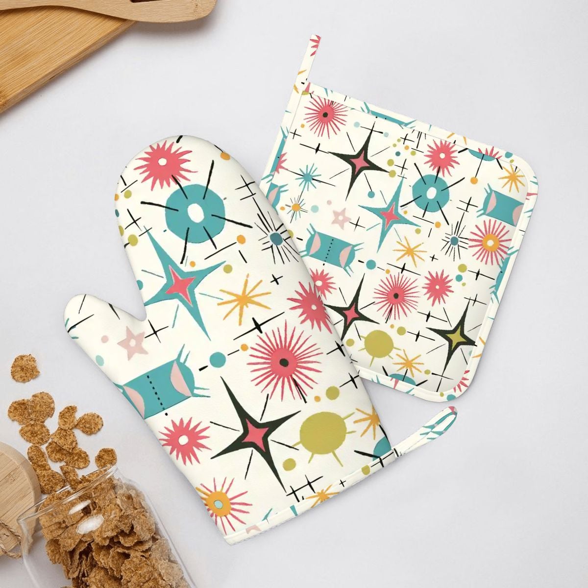 Kate McEnroe New York Retro Atomic Starburst Sputnik Mid Century Modern Oven Mitts and Pot Holders SetsOven Mitts &amp; Pot Holder SetWNjQoeJRXW