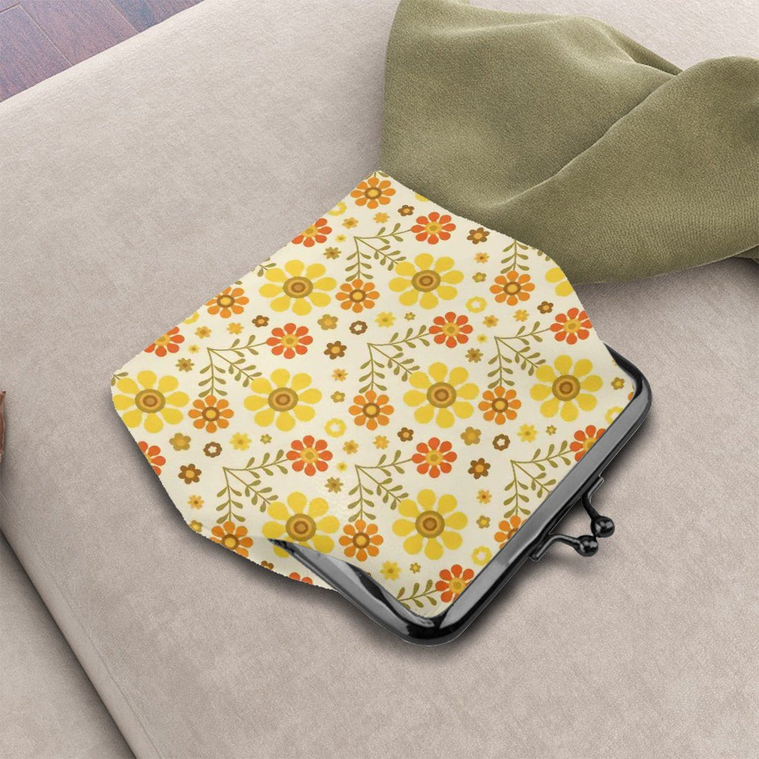 Kate McEnroe New York Retro Coin Purse Daisy Floral 1970s Yellow Orange Kiss Lock WalletCoin PursesBXQl72Xk07