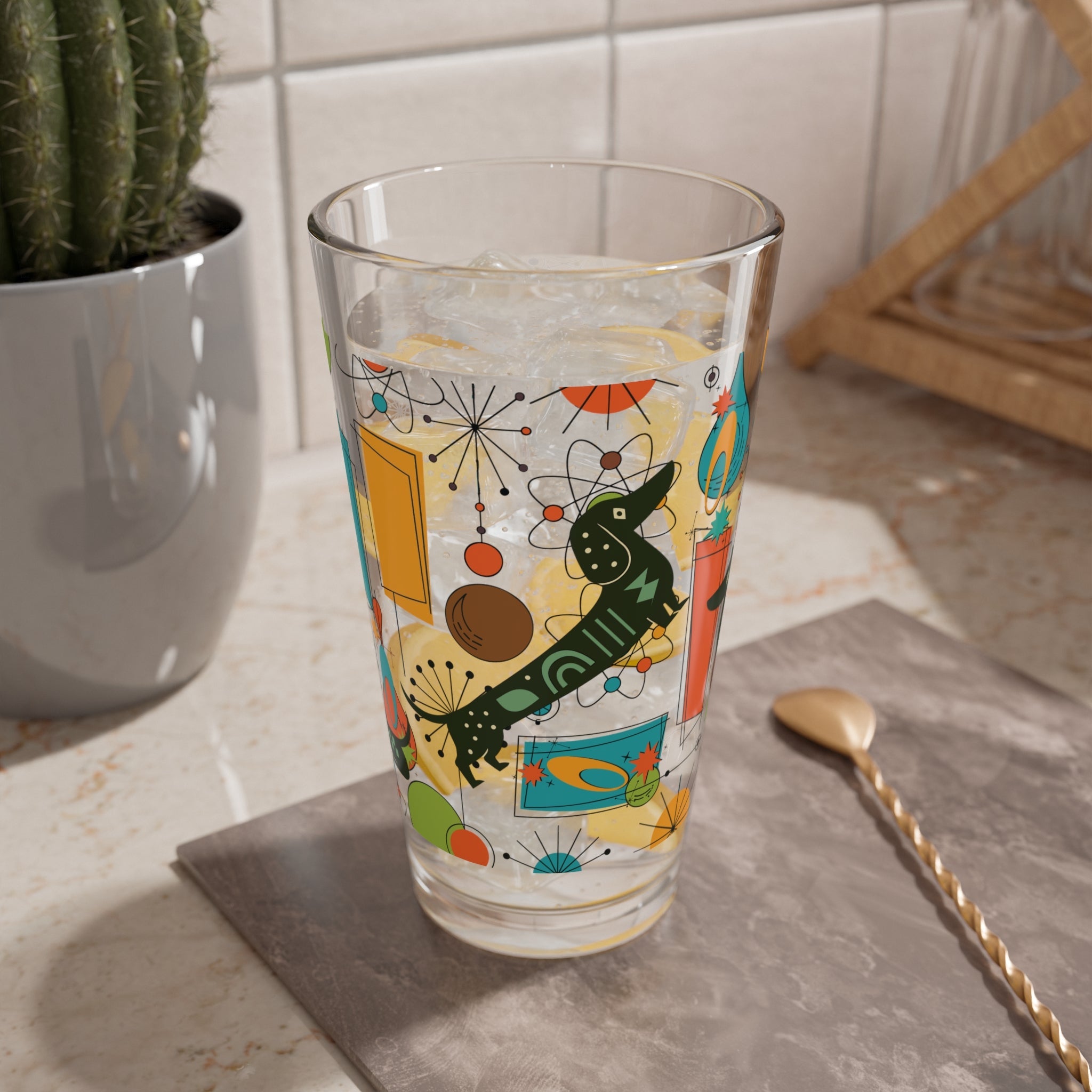 Kate McEnroe New York Retro Mid Century Dachshund Pint Glass, Geometric MCM Barware, 50s Kitsch Cocktail Drinkware, Mod Dog GlasswarePint Glasses24934850439487168464