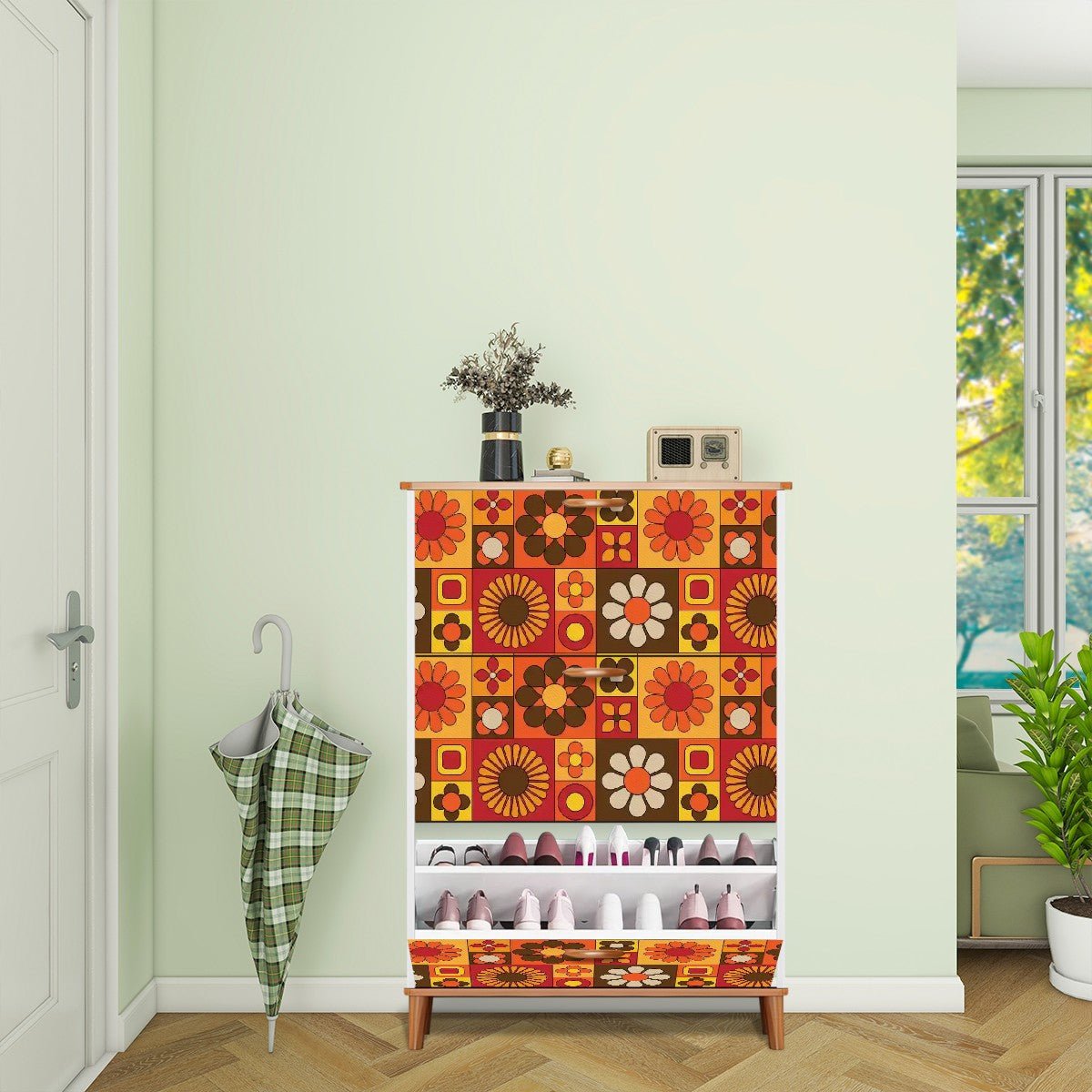 Kate McEnroe New York Retro Mod Flower Power Shoe Cabinet, Mid Century Modern Groovy Storage Organizer, 70s Kitsch Daisy RackShoe StorageUSJSHis2j8