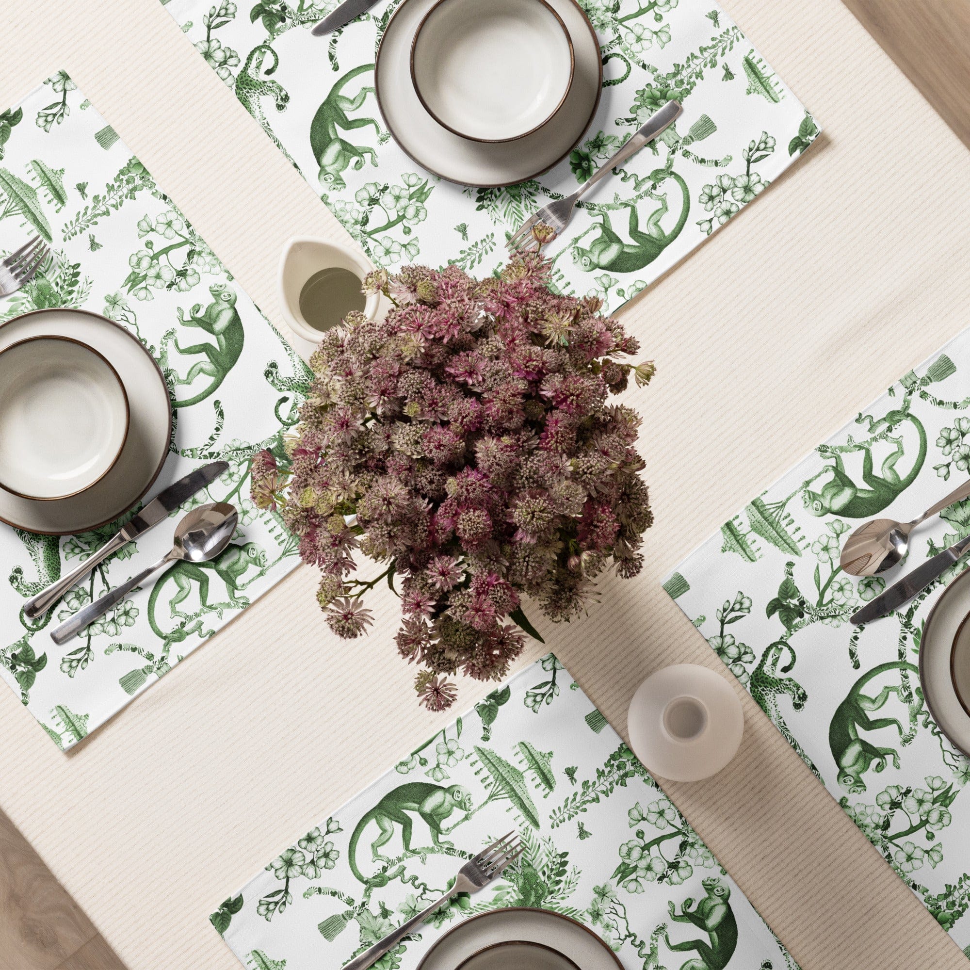 Kate McEnroe New York Set of 4 Chinoiserie Placemats, Floral Green, White Chinoiserie Jungle Table Linen, Country Farmhouse Botanical Toile Table Decor Placemats 8608700_17484