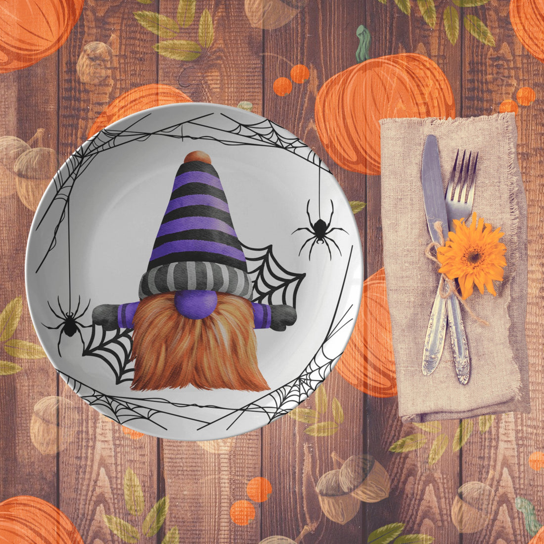 Kate McEnroe New York Spider Web Gnome Halloween PlatePlatesP20 - HAL - GN2 - 51
