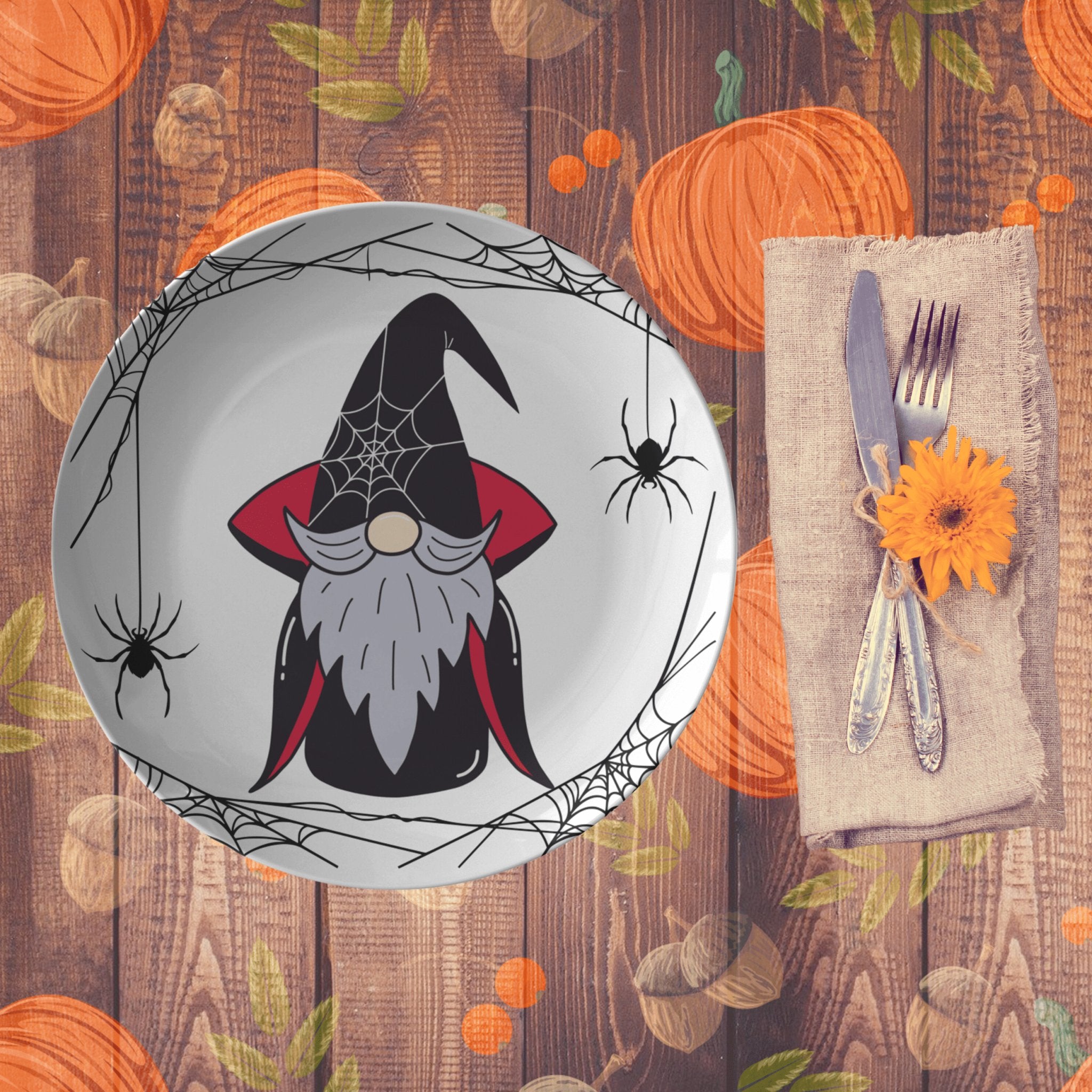 Kate McEnroe New York Vampire Gnome Halloween PlatePlatesP20 - HAL - GN3 - 52