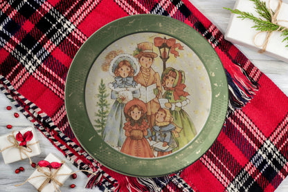 Kate McEnroe New York Vintage Green Christmas Carolers Scene Dinner Plate Plates